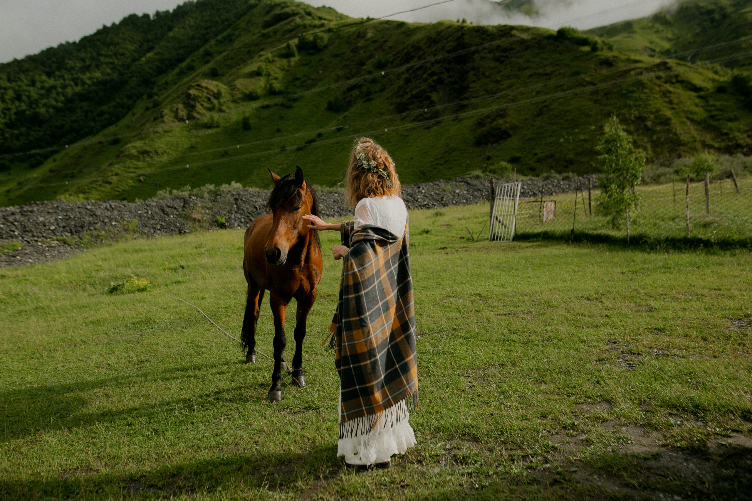 Nikita & Nastya. Wedding at Kazbeg. Свадебный фотограф Грузия Alex and Polly