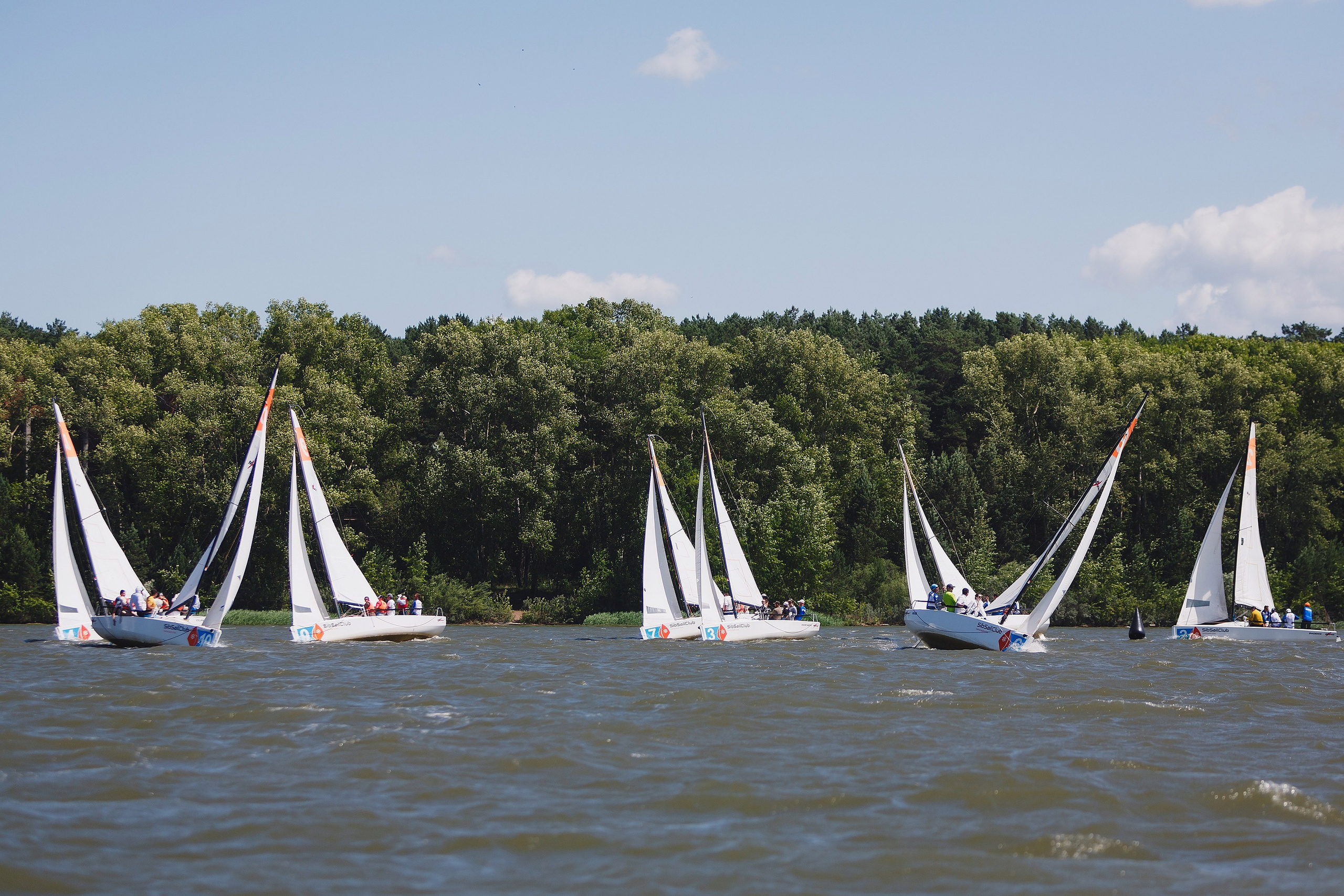 ЯХТИНГ. Roman Photo