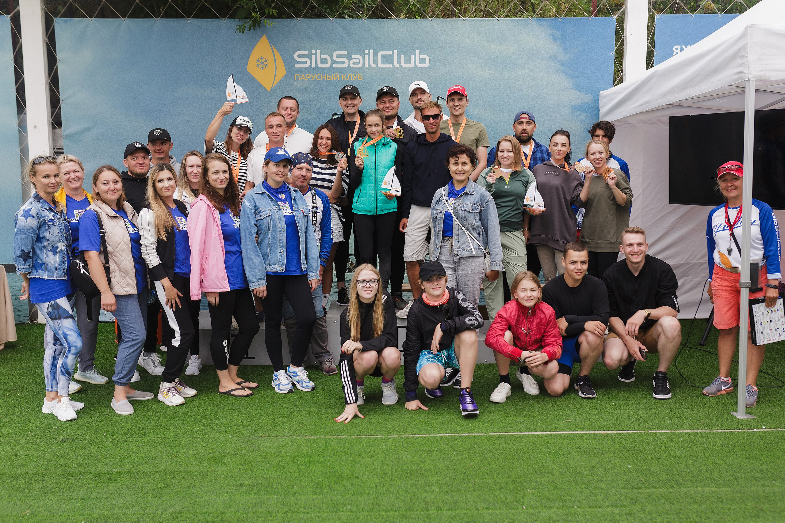 ЯХТИНГ. Roman Photo