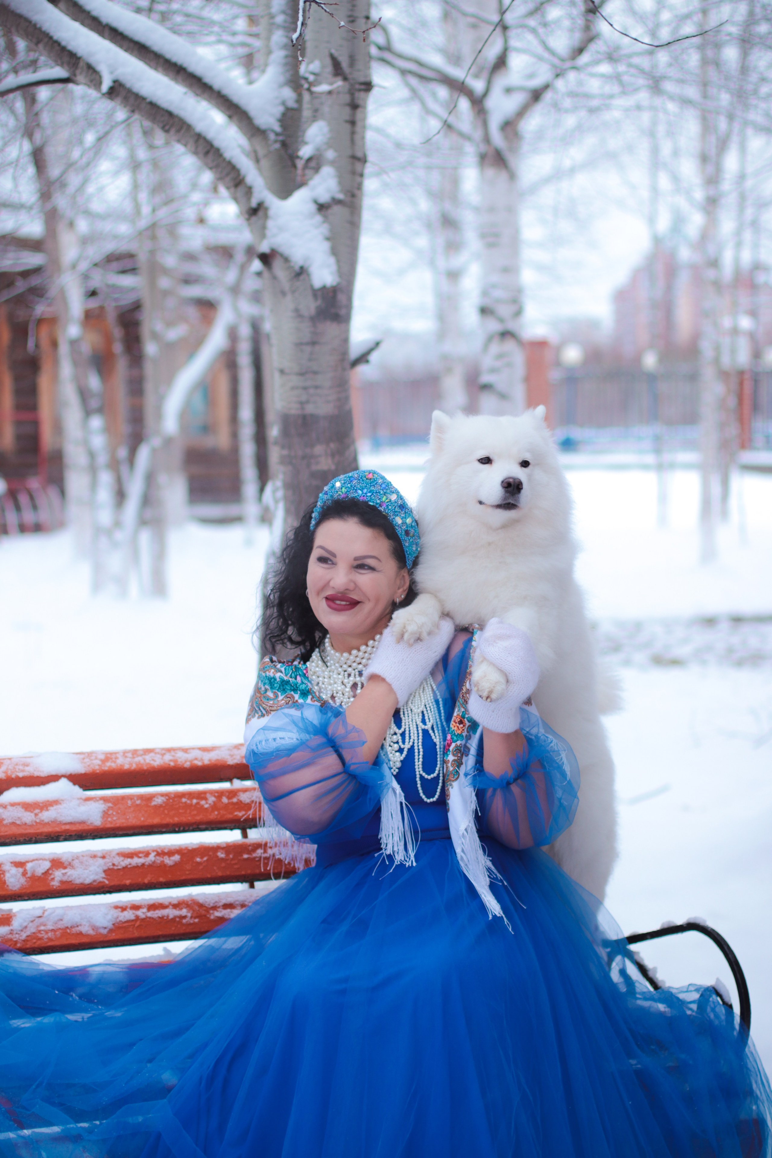 С белым псом. Фотограф в Сургуте Брызгунова Анастасия