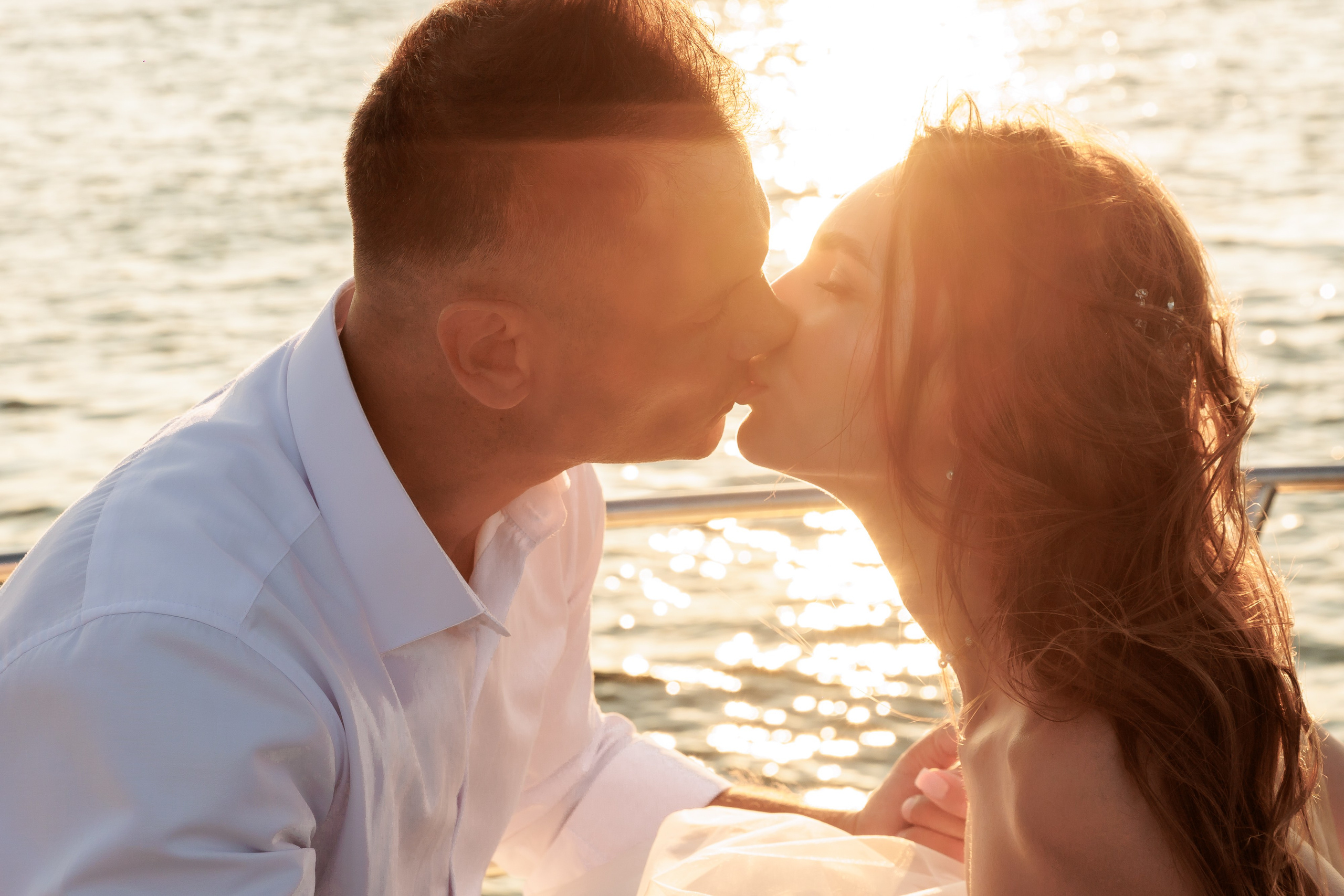 Роскошная фотосессия в Сочи на яхте. Свадебный фотограф в Абхазии, Сухум, Гагра, Сочи