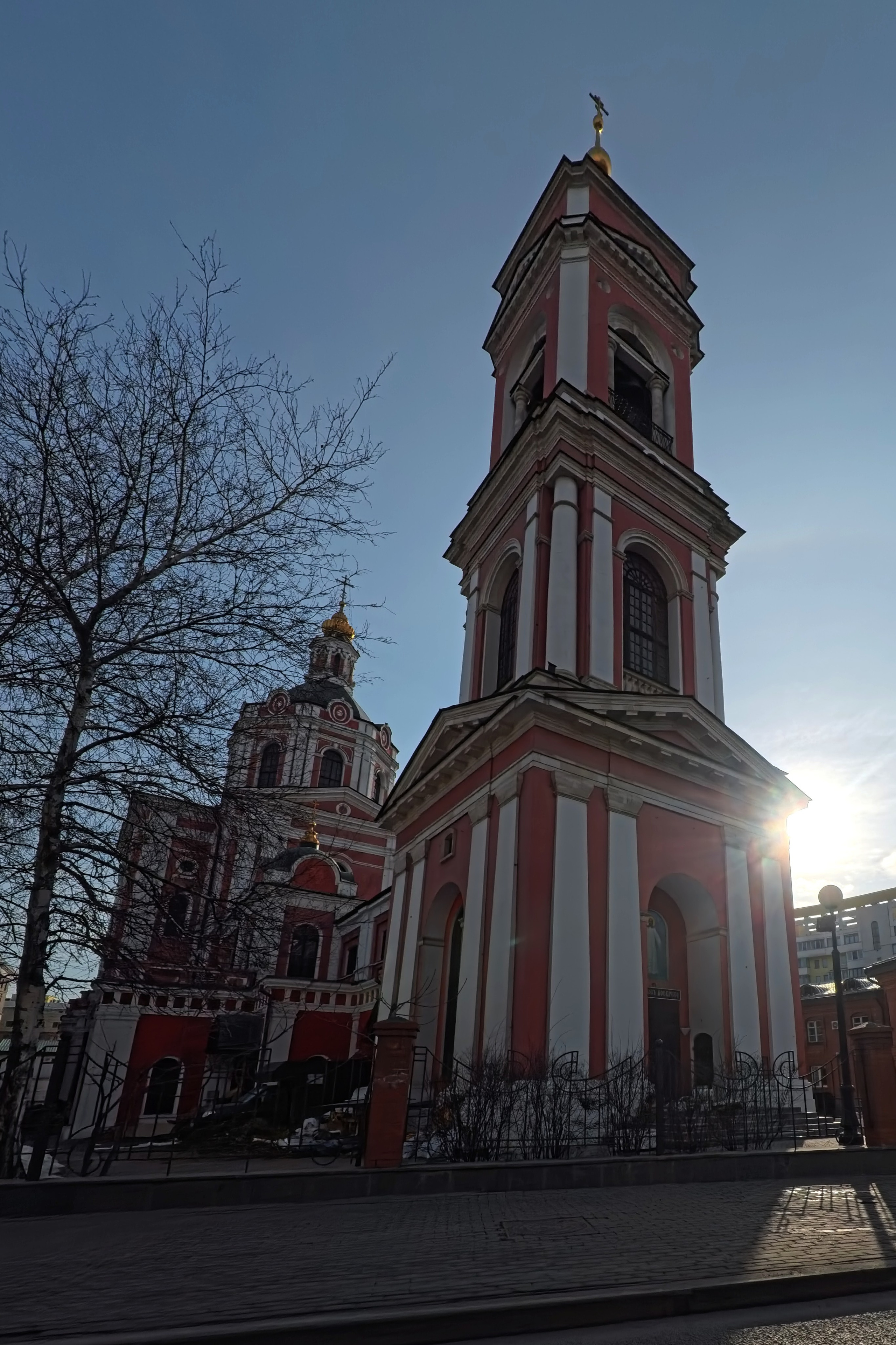 Улица, люди, жизнь…