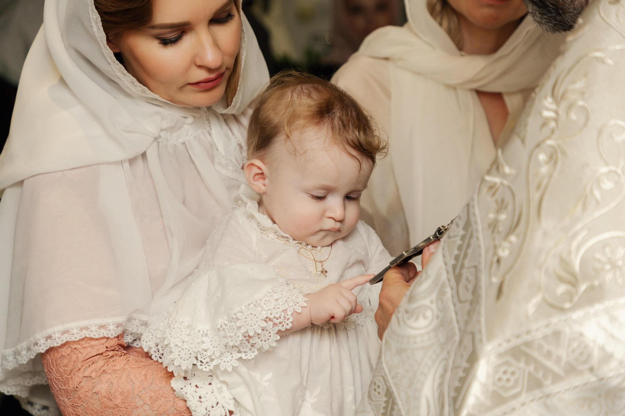 Церковь чудотворной иконы Божией Матери Всех Скорбящих Радость с грошиками. Фотограф на крещение в Санкт Петербурге