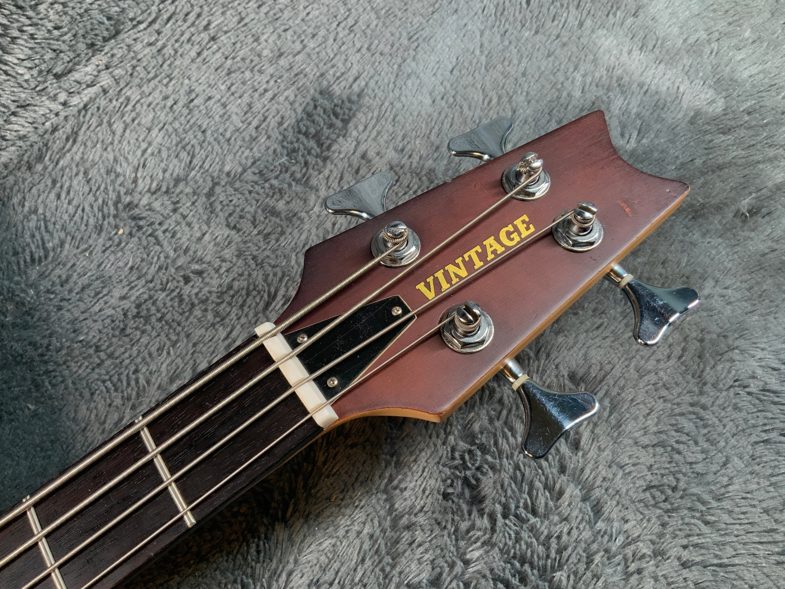 Vintage Bass Korea 90's