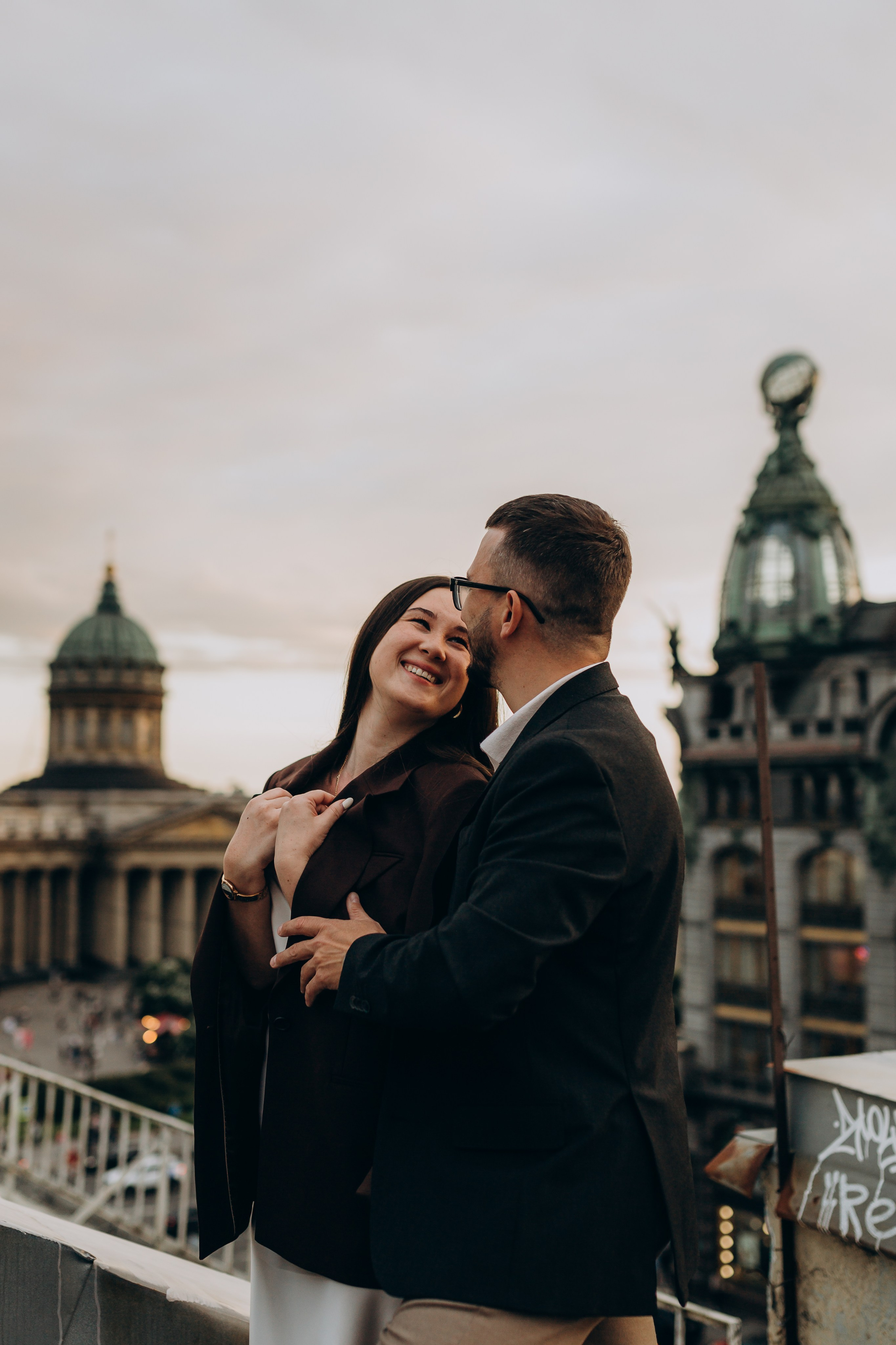 LoveStory на крышах Питера. Фотограф Санкт-Петербург Князева Елизавета