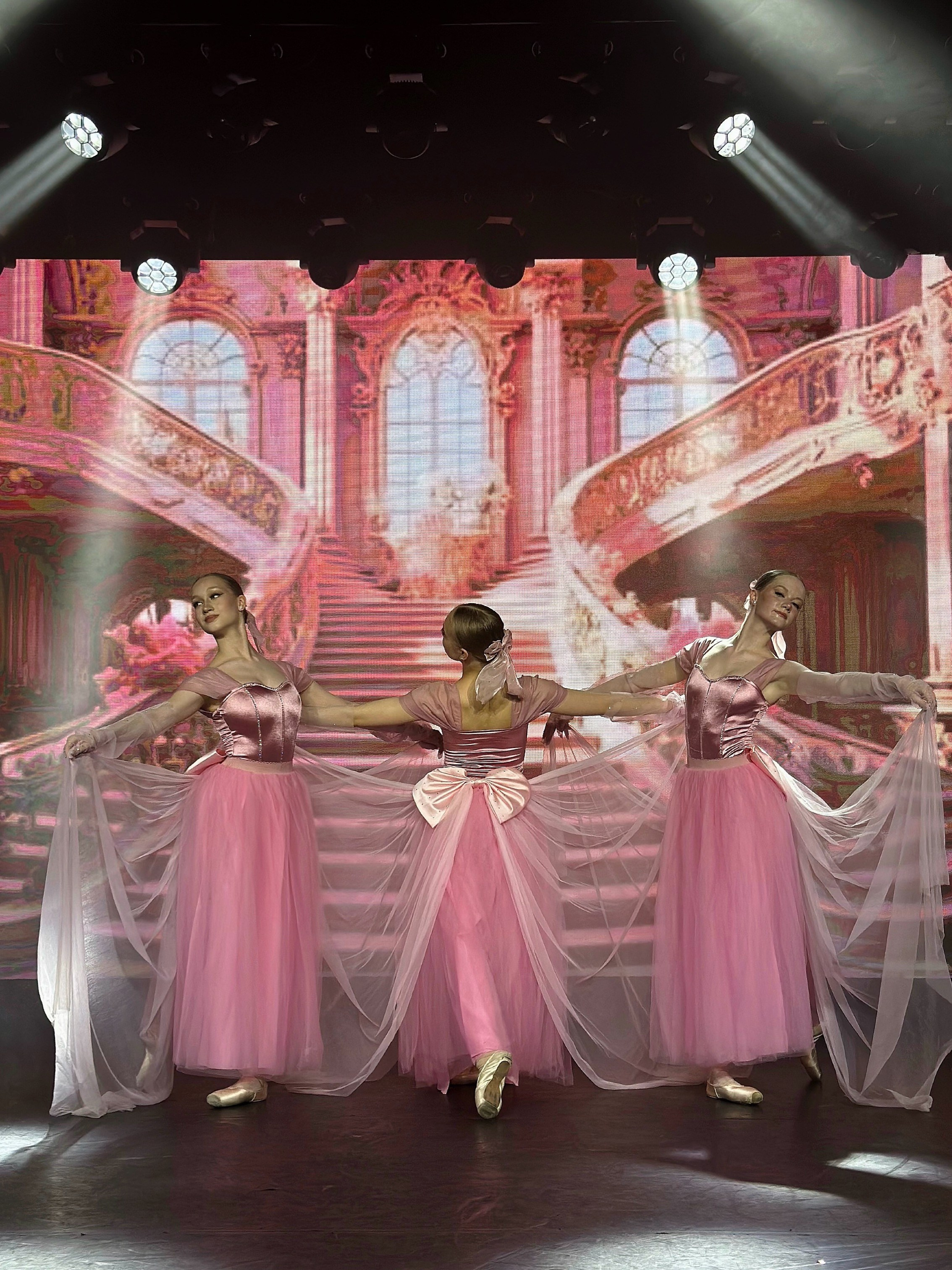 «DISNEY». Танцевальный проект с балеринами «Old Money» в Екатеринбурге