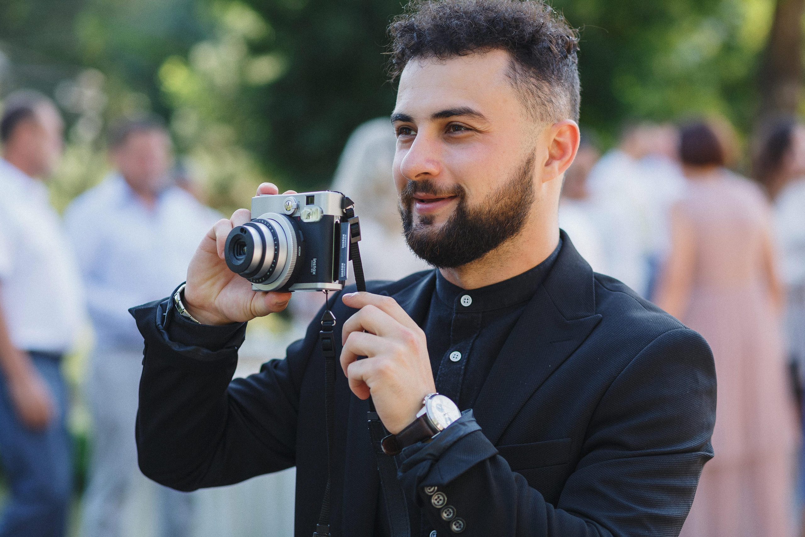 Ведущий Самсон Сахаров