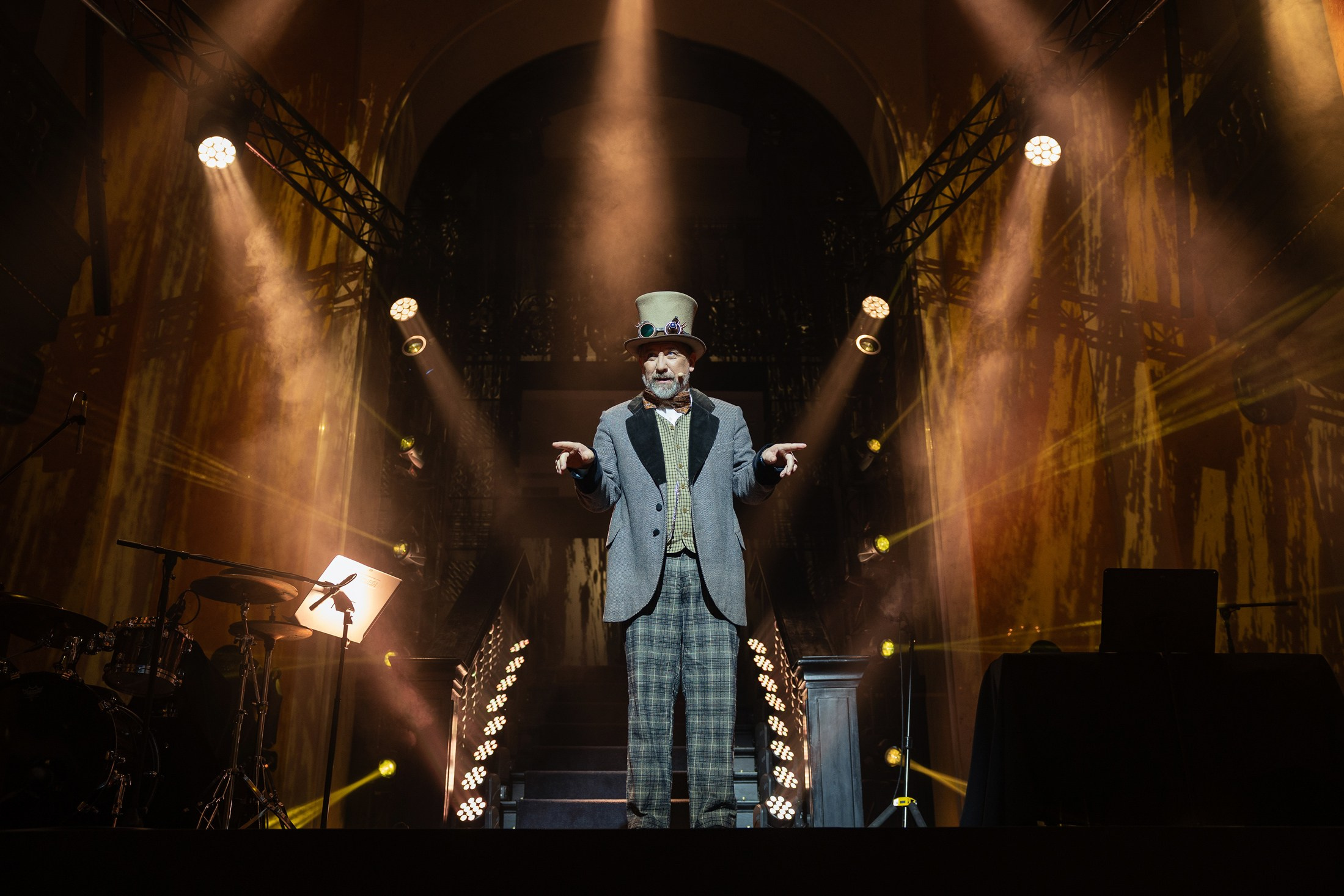 Фотосъемка театрализованного шоу центра На высоте, лучший перфоманс года, профессиональный фотограф в СПб