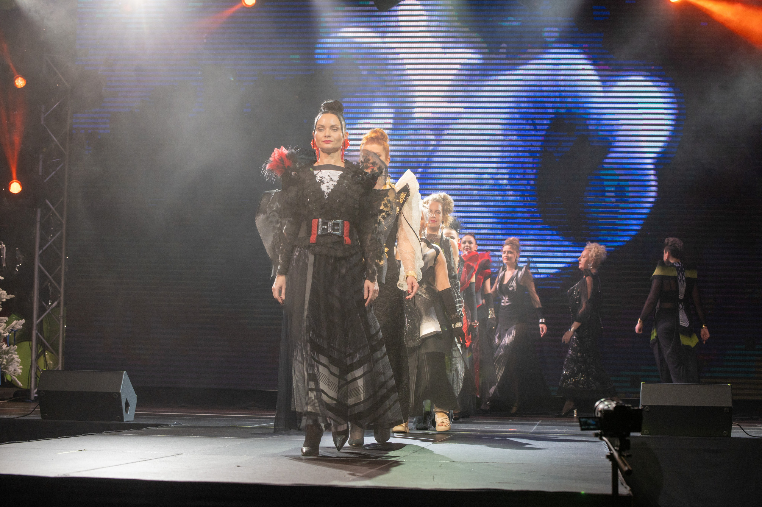 Большая новогодняя тусовка. Фотоуслуги, услуги фотографа, фотографирование важных событий