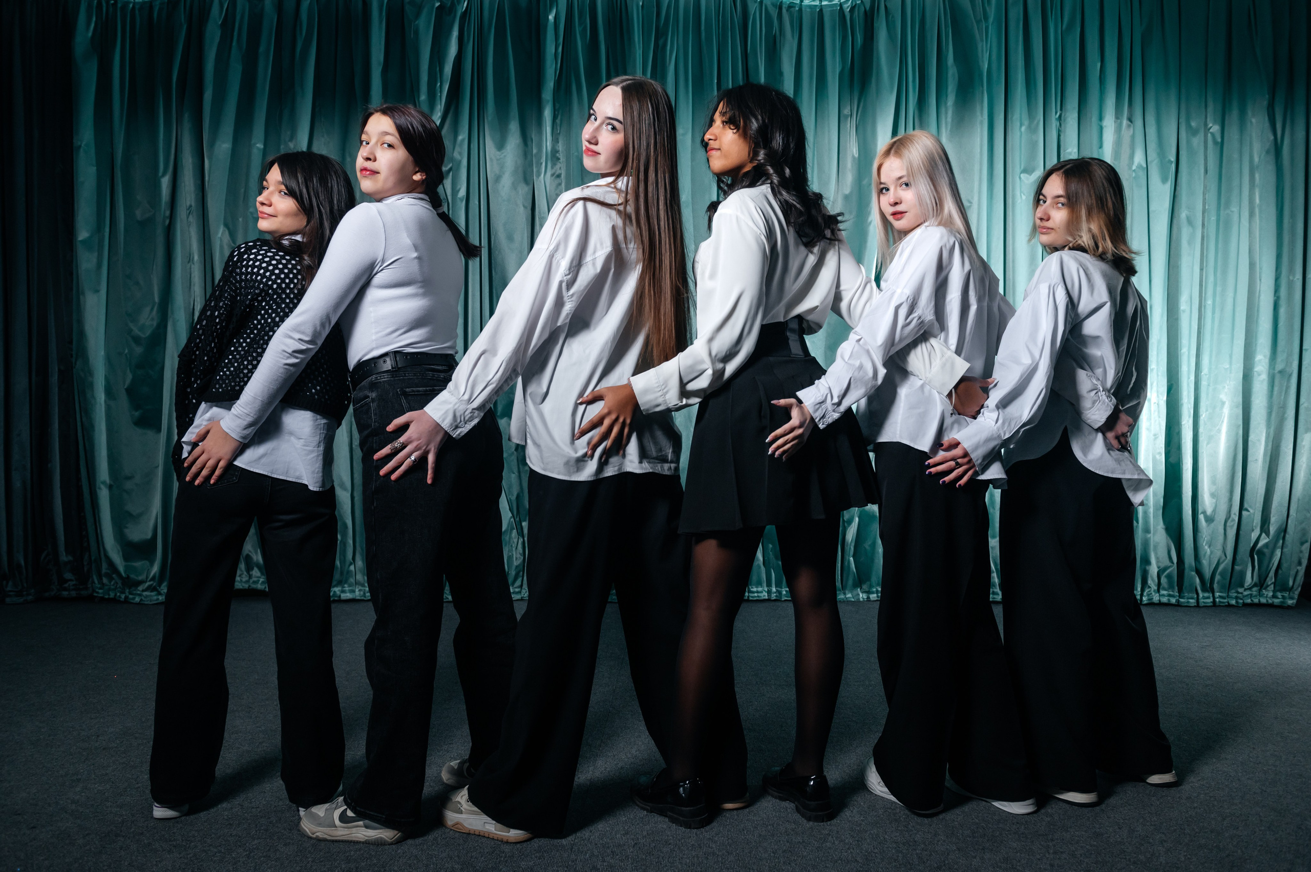 Старшие классы. Современные выпускные альбомы в Новосибирске