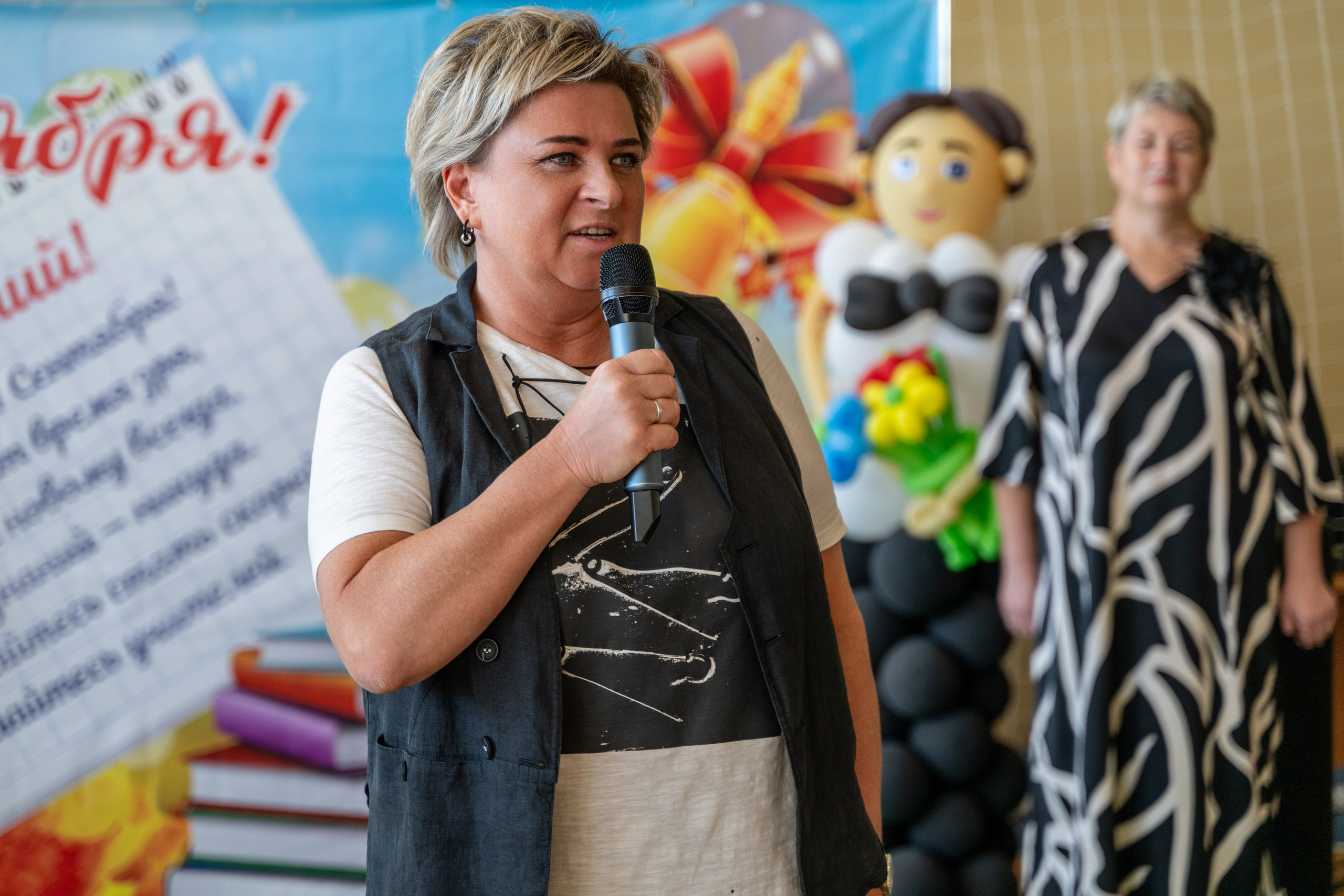 1 Сентября газопроводская школа 11 класс. Фотограф самых запоминающихся моментов Вашей жизни