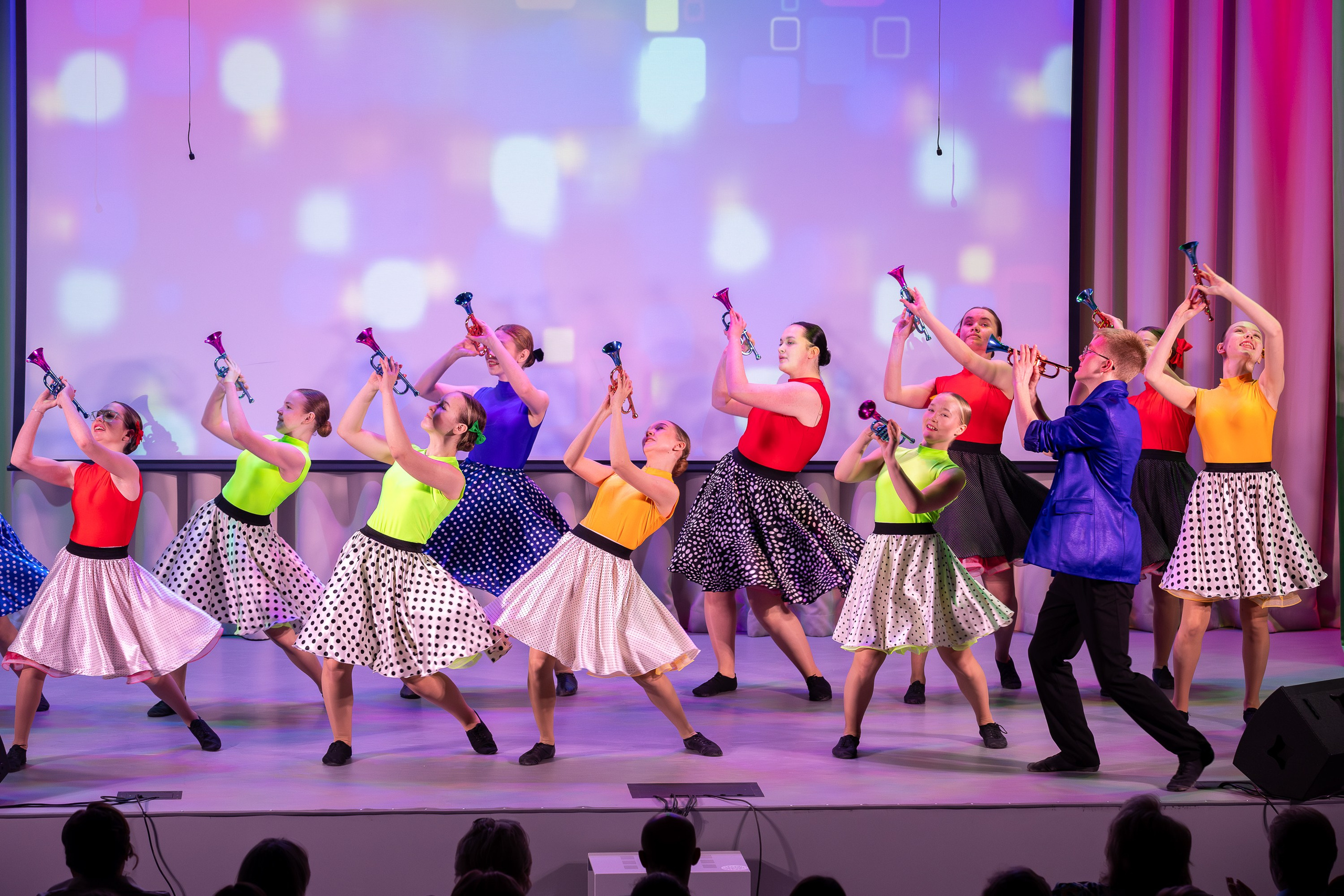 Фото и видео на выпускной в школе и детском саду. Свадебный, семейный видеограф и фотограф в Екатеринбурге Николай Рыков