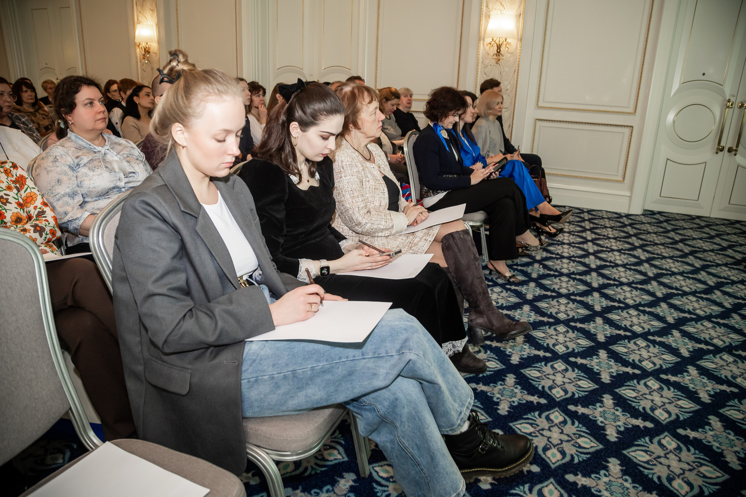 В 2024 году кардиологи собрались на нескольких важных конференциях. Российский национальный конгресс кардиологов прошёл в Санкт-Петербурге. Фотограф в Санкт-Петербурге Чумаков Семен