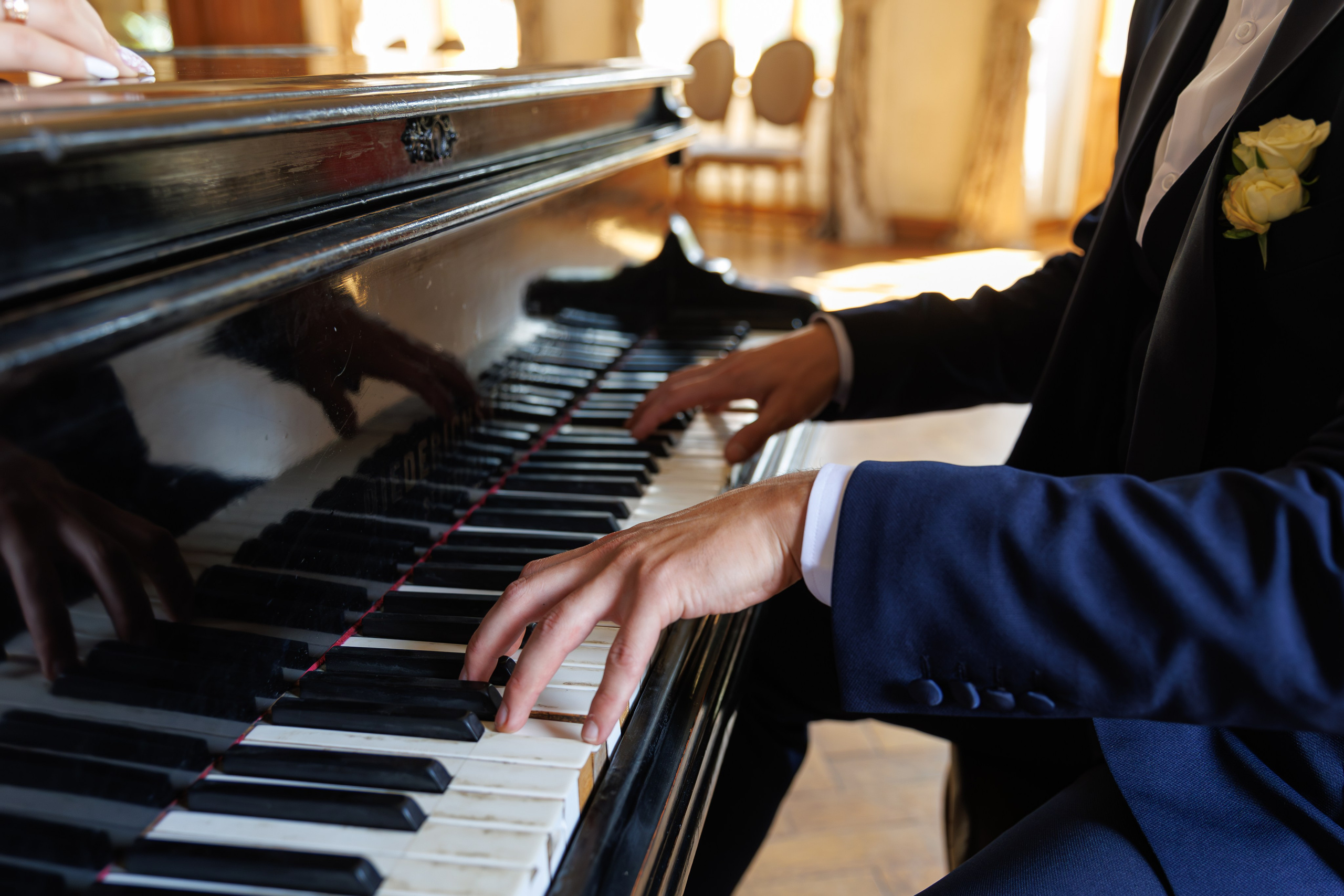 Свадебная фотосессия в библиотеке-читальне им А. С. Пушкина. Свадебный фотограф Москва и МО Сергей Киржаев