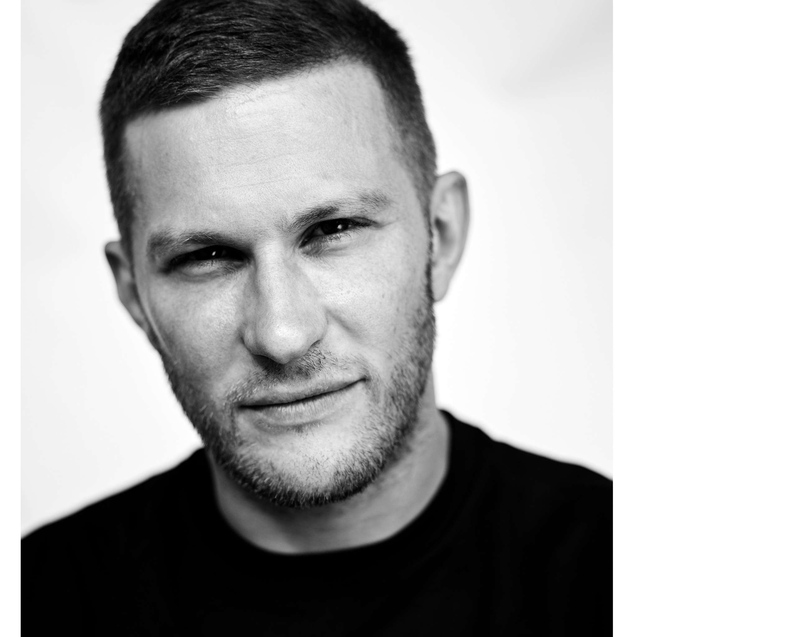 Проект ВНЕ КАДРА. Фотограф актерского портфолио Юлия Корытов