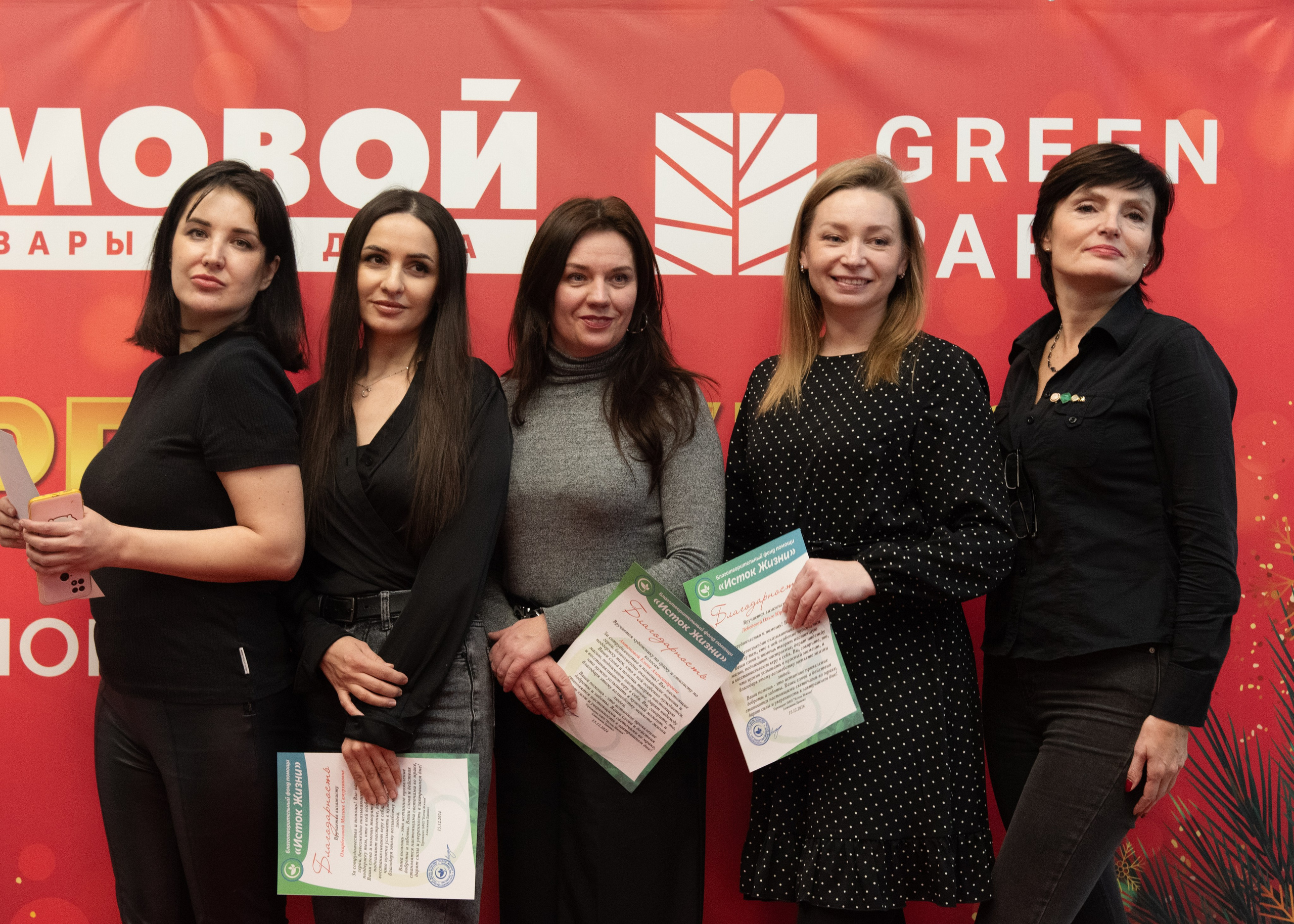 Показ Мод БФ «Исток Жизни». Дети с «Безграничными Возможностями». Портретный Семейный Fine-Art фотограф в Санкт-Петербурге Криулина