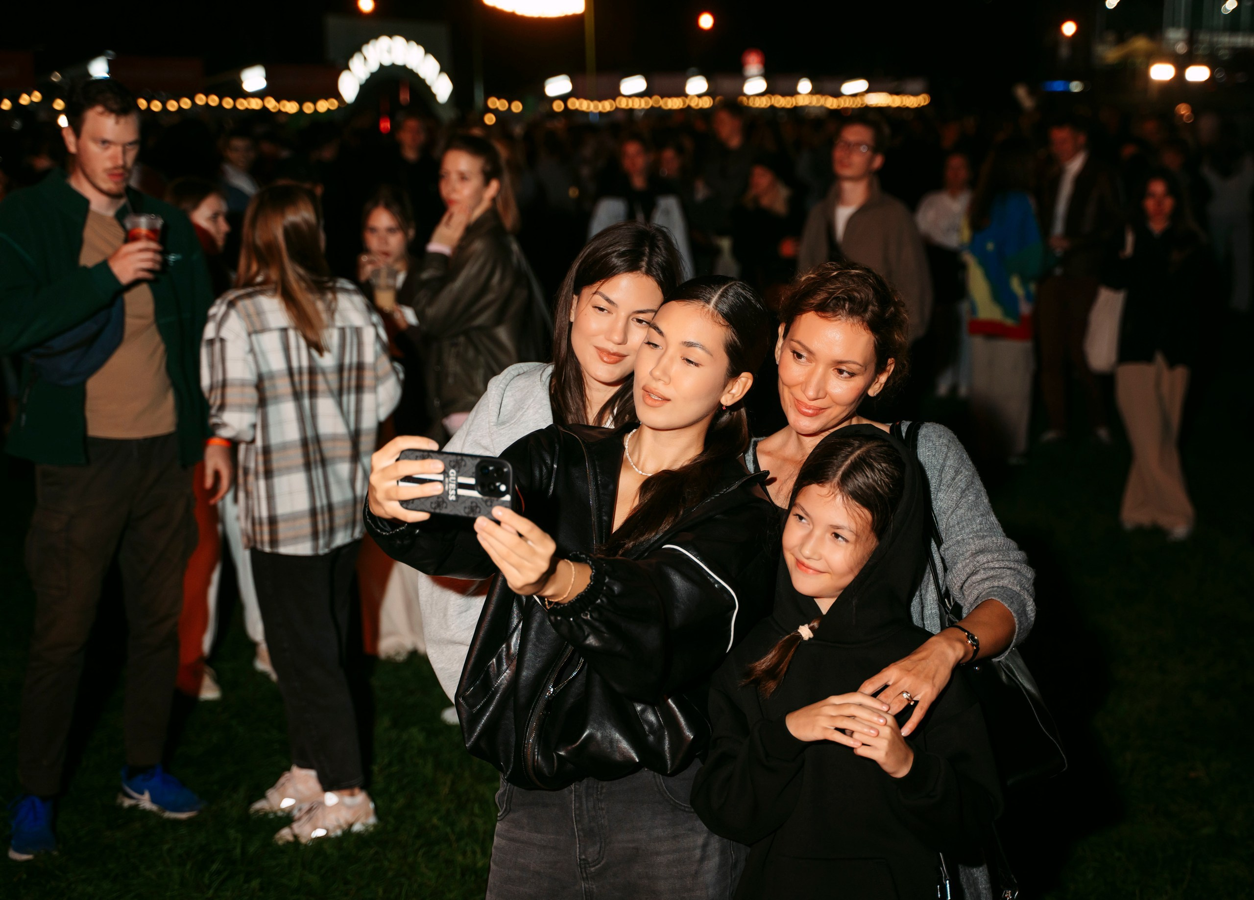 Альфа Ночной Гастромаркет. Саша Копылов, фотограф в Казани