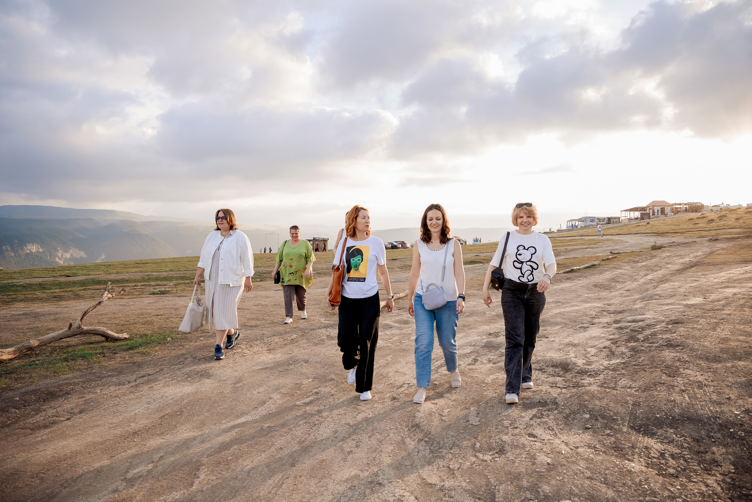 Выездное фотосопровождение туристов. Свадебный и семейный фотограф в Каспийске Алёна Нурмагомедова