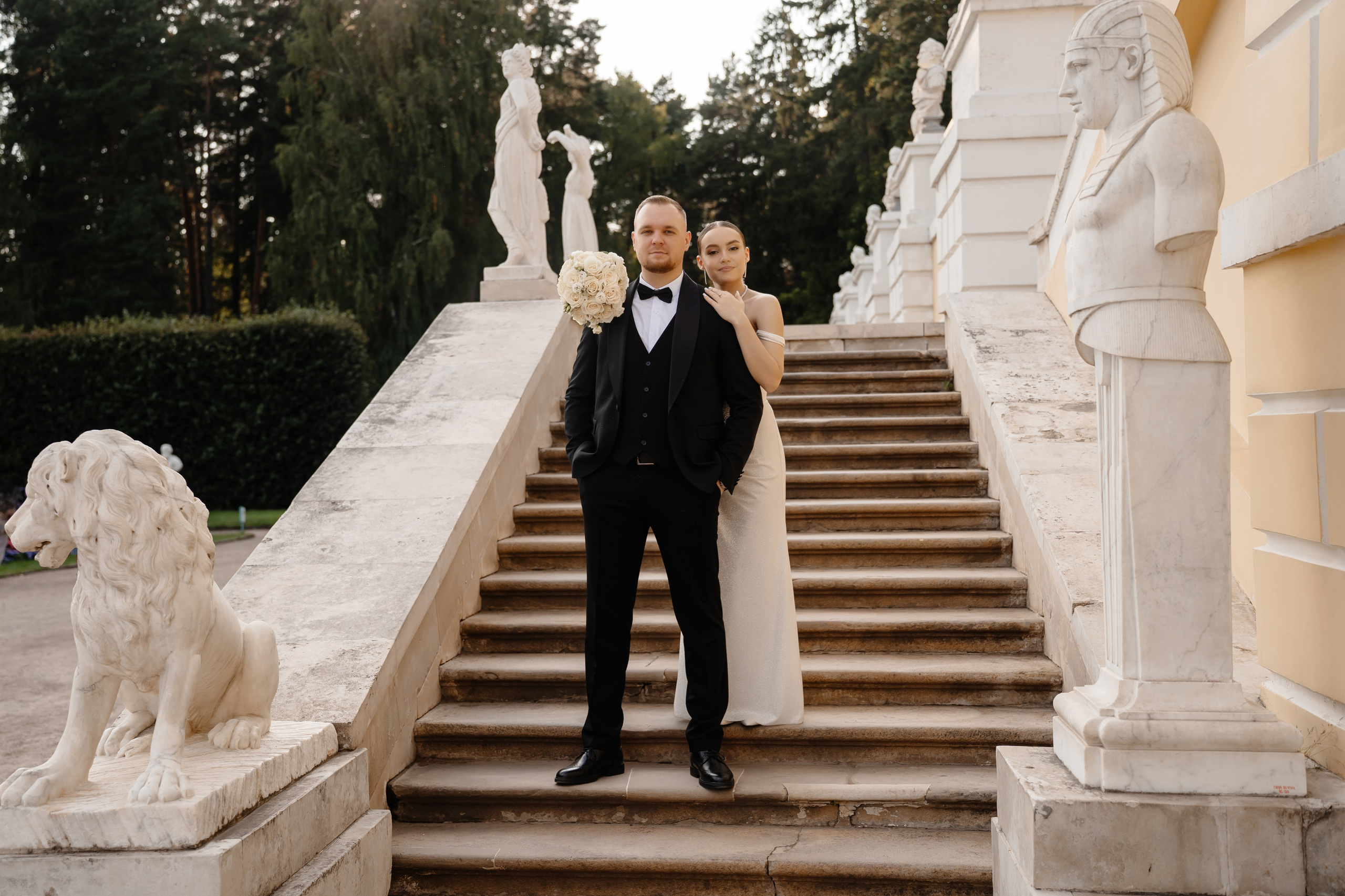 Свадебная фотосессия в парке Архангельское. Свадебный и семейный фотограф в Москве Светлана Зоткина