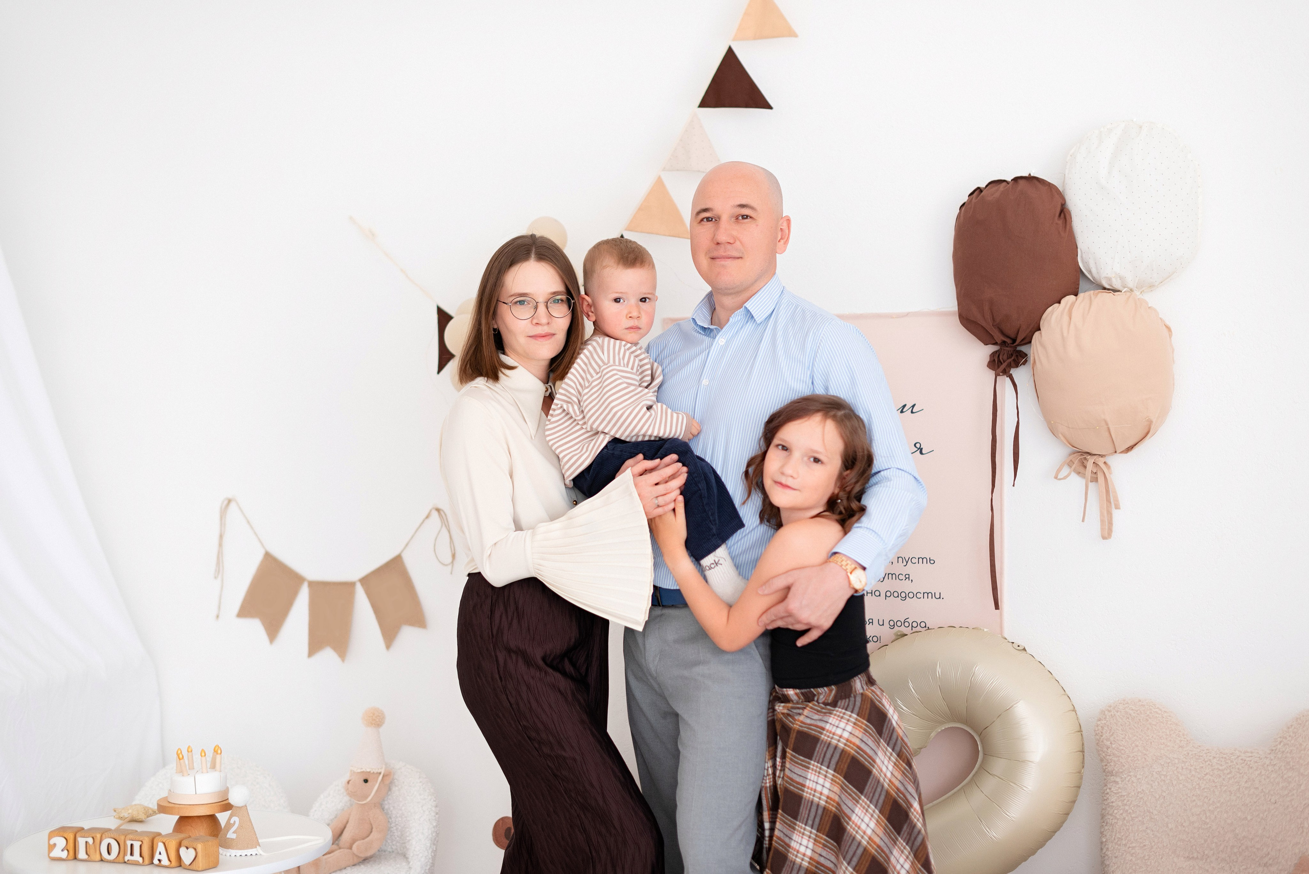 Эмирчику 2 годика. Детский и семейный фотограф в Сургуте и Нефтеюганске Анна Старцева