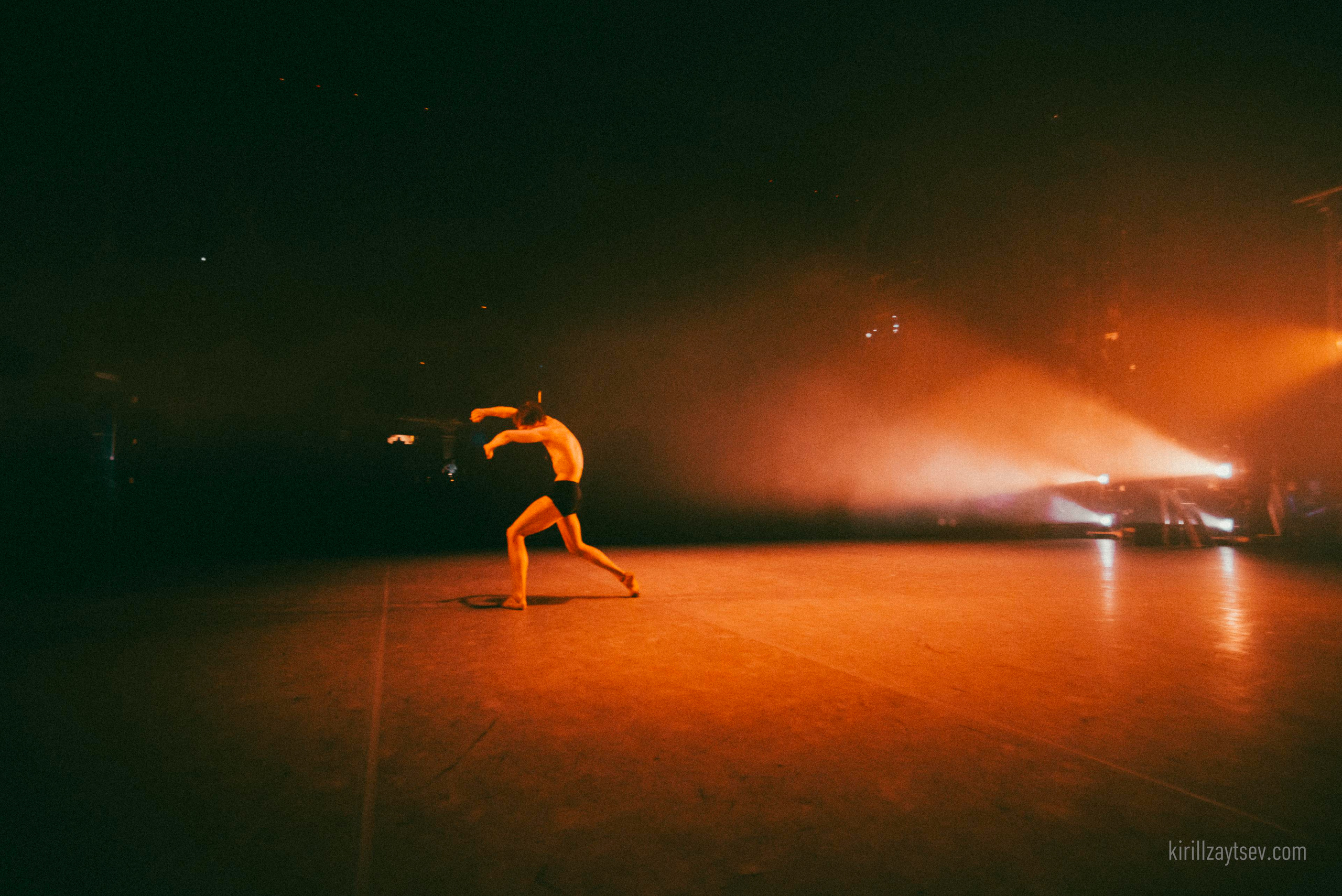 Танец. Профессиональный фотограф Кирилл Зайцев