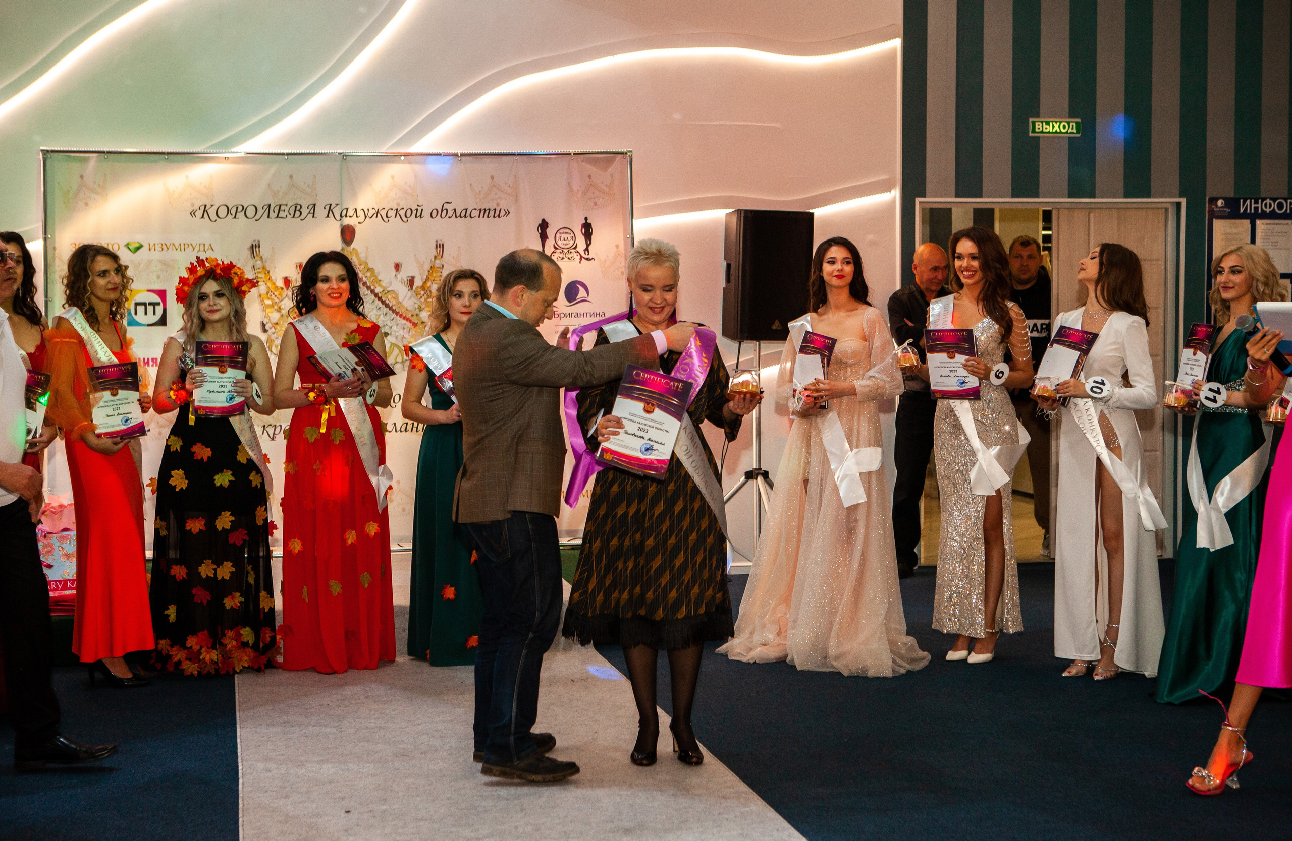 Королева Калужской области. Репортажный, семейный, свадебный, портретный фотограф