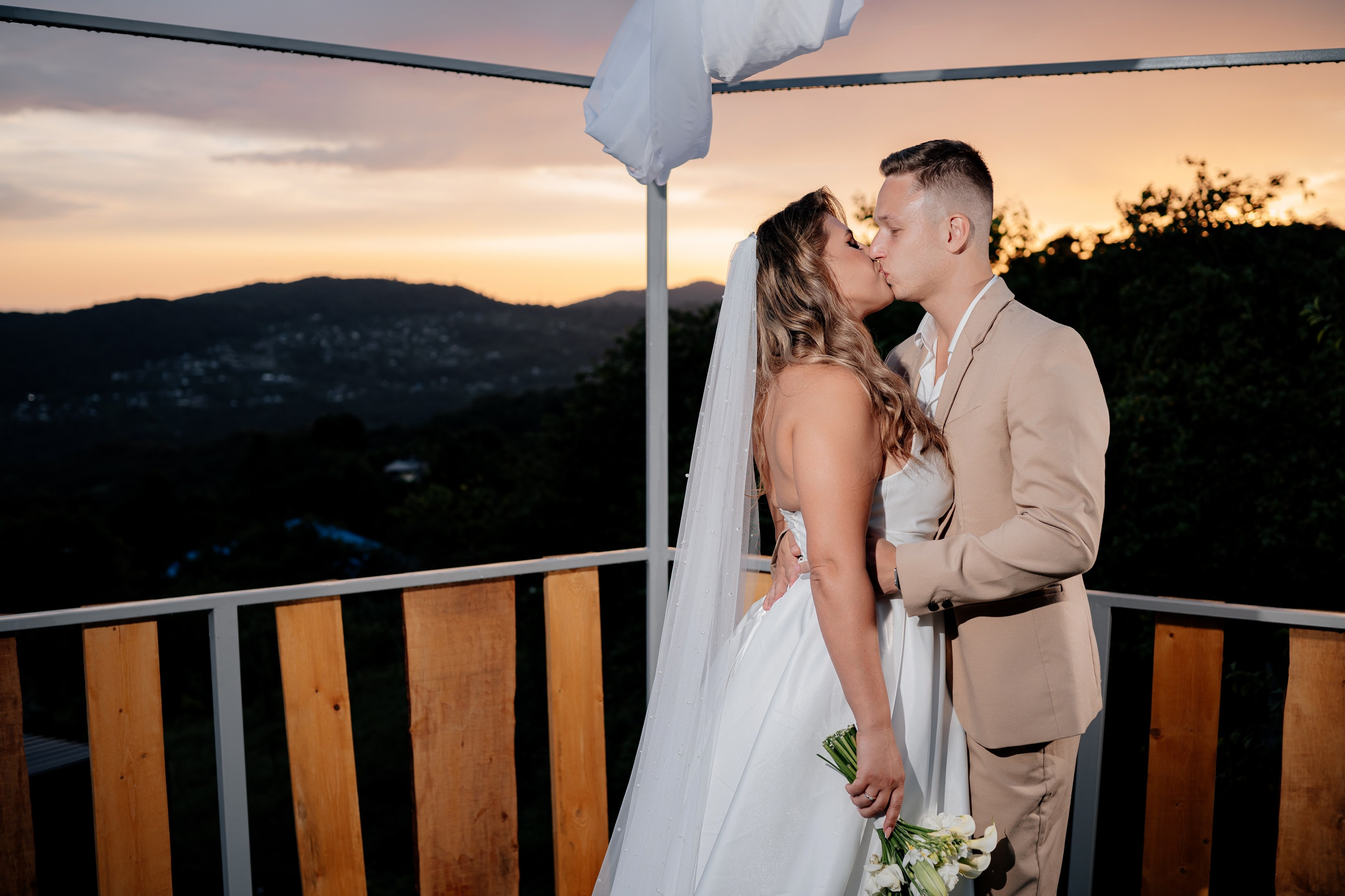 Летняя свадьба. Свадебный и семейный фотограф в Сочи Никита Пищов