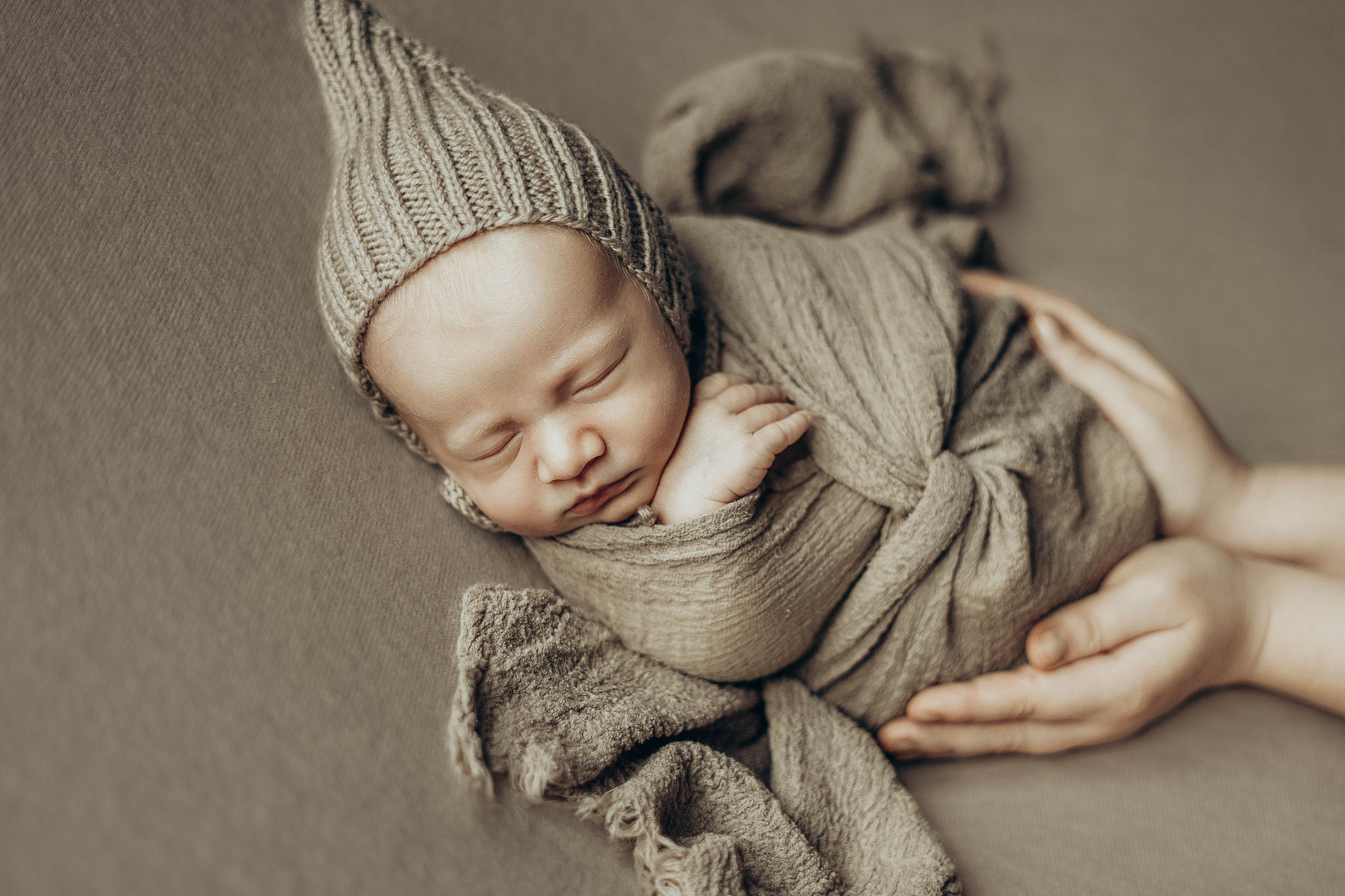 фотограф фотосессия ньюборн новорожденный малыш лайфстайл классический newborn фотосессия в краснодаре фотограф в краснодаре роды роддом фотограф