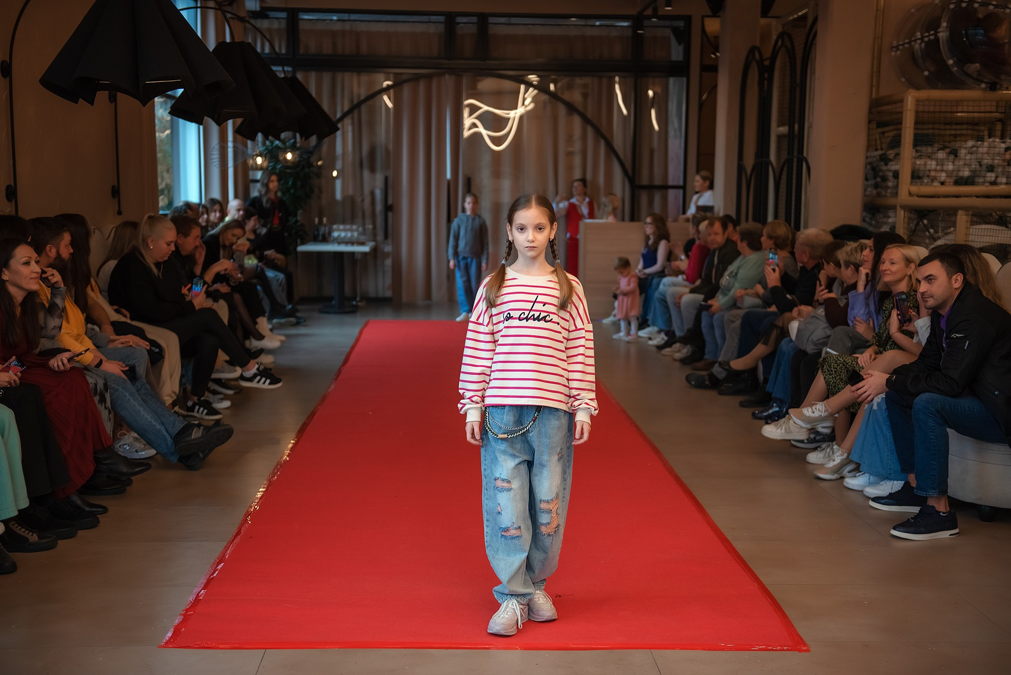 HAPPYkids дефиле в день мамы. Семейный и коммерческий фотограф в Сочи Александр Бодунов