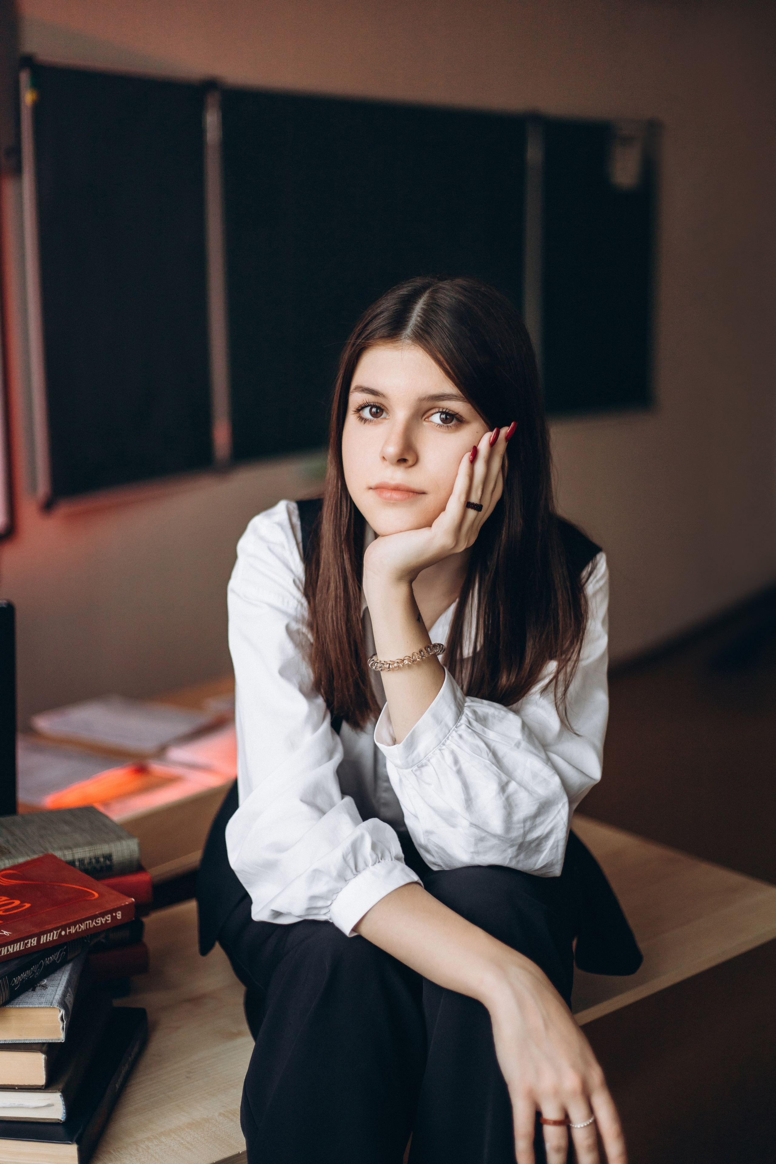 Выпускной класс на альбомы в школе+природа. Портретный и семейный фотограф в Саратове Елена Шустова