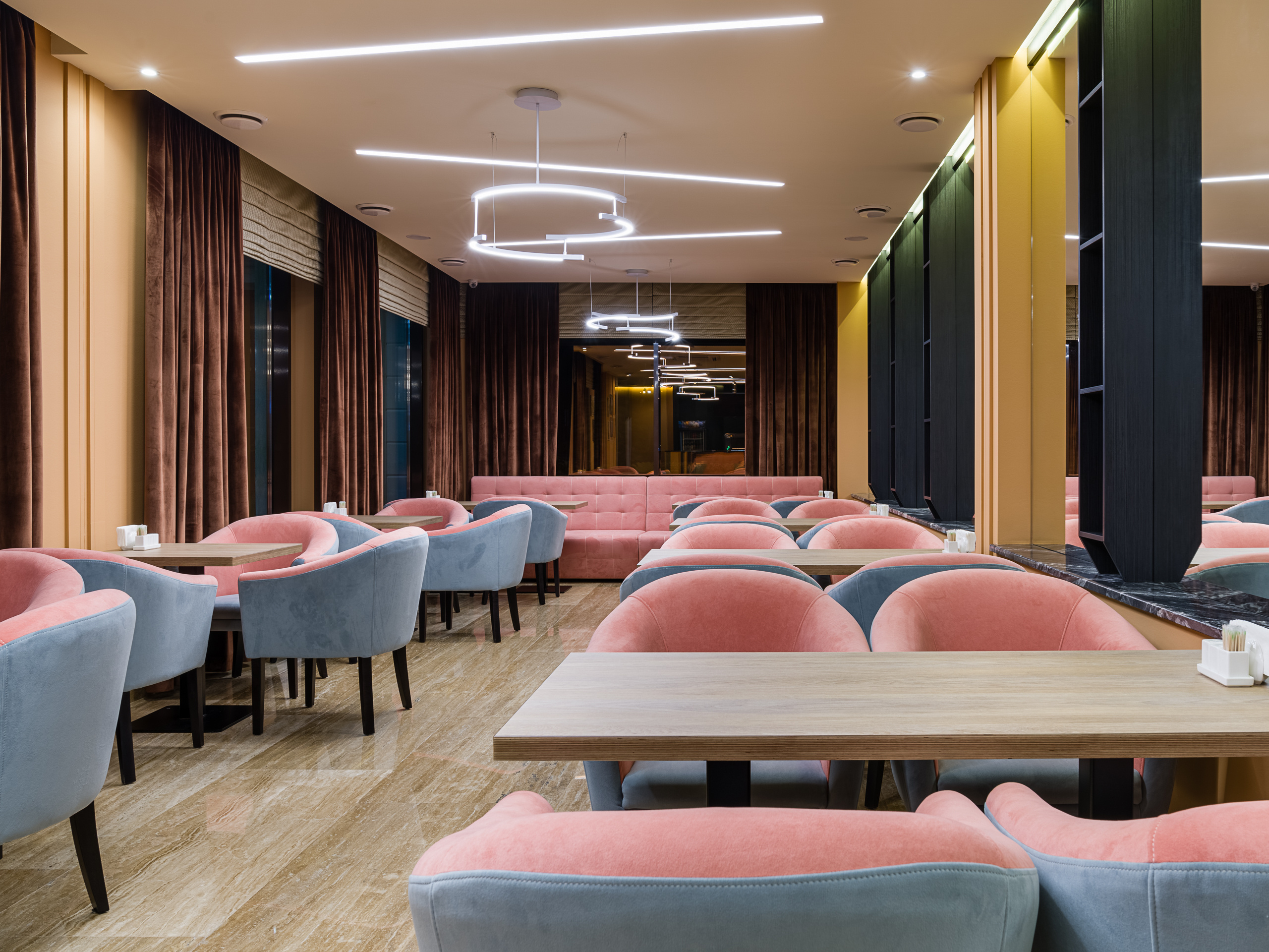 Отель «Henrik» - Краснодар, Чкалова, 132 - фото 4 - интерьер кафе