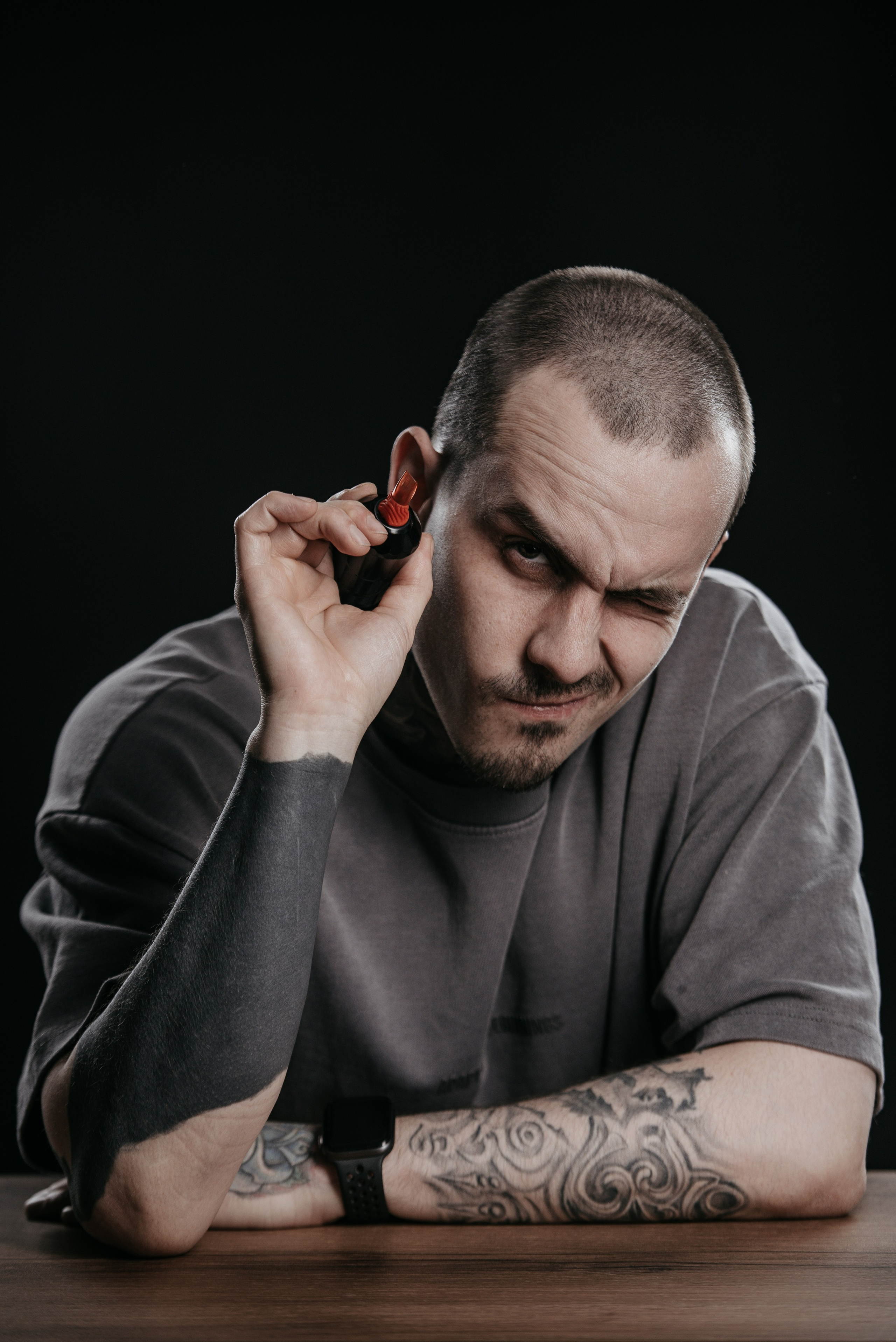 Тату-мастер. Роман Бочаров