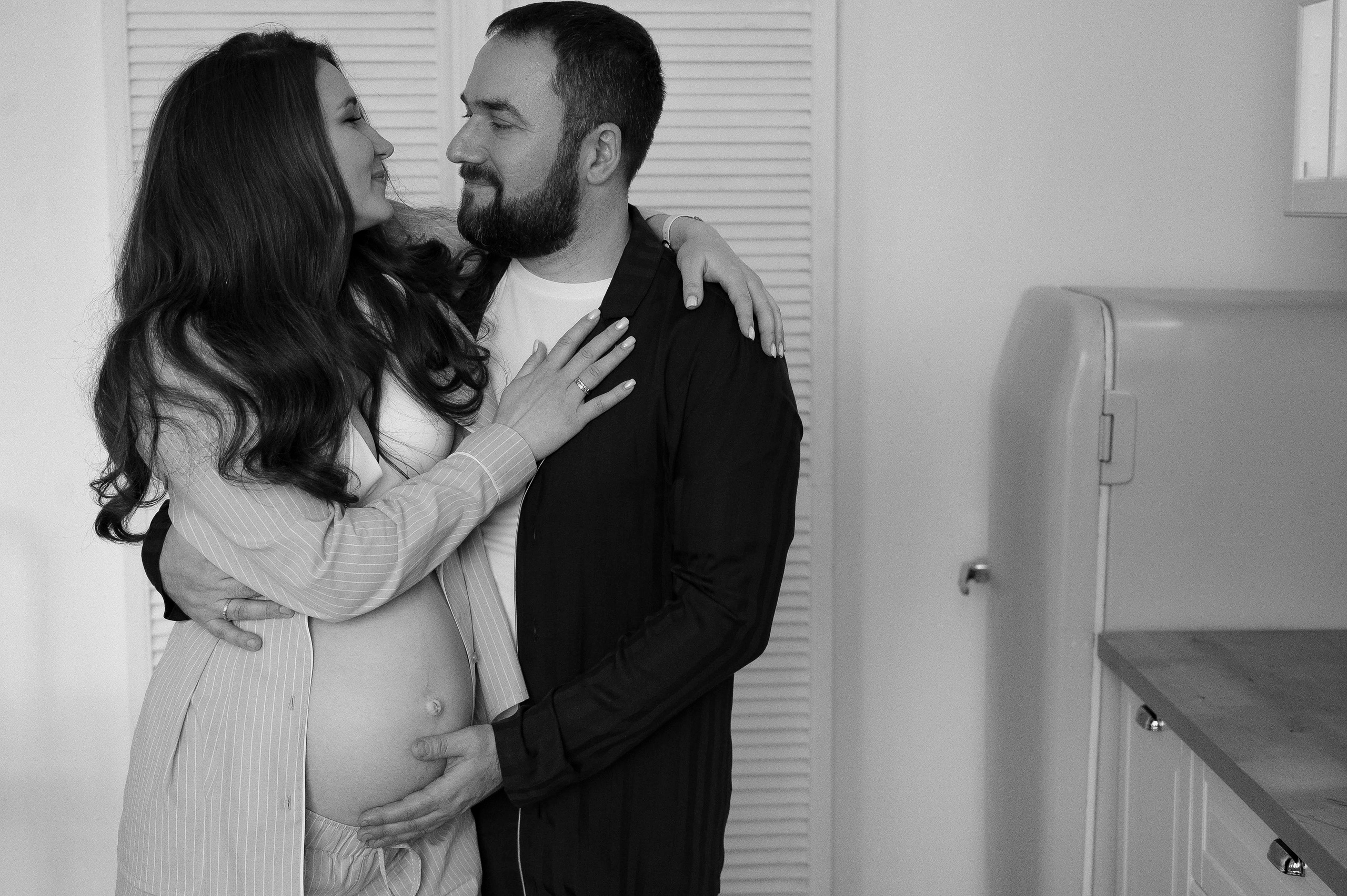 Марианна. Профессиональный фотограф беременности в СПБ. Стильные фотосессии беременности в стиле минимализм и классическая фотография