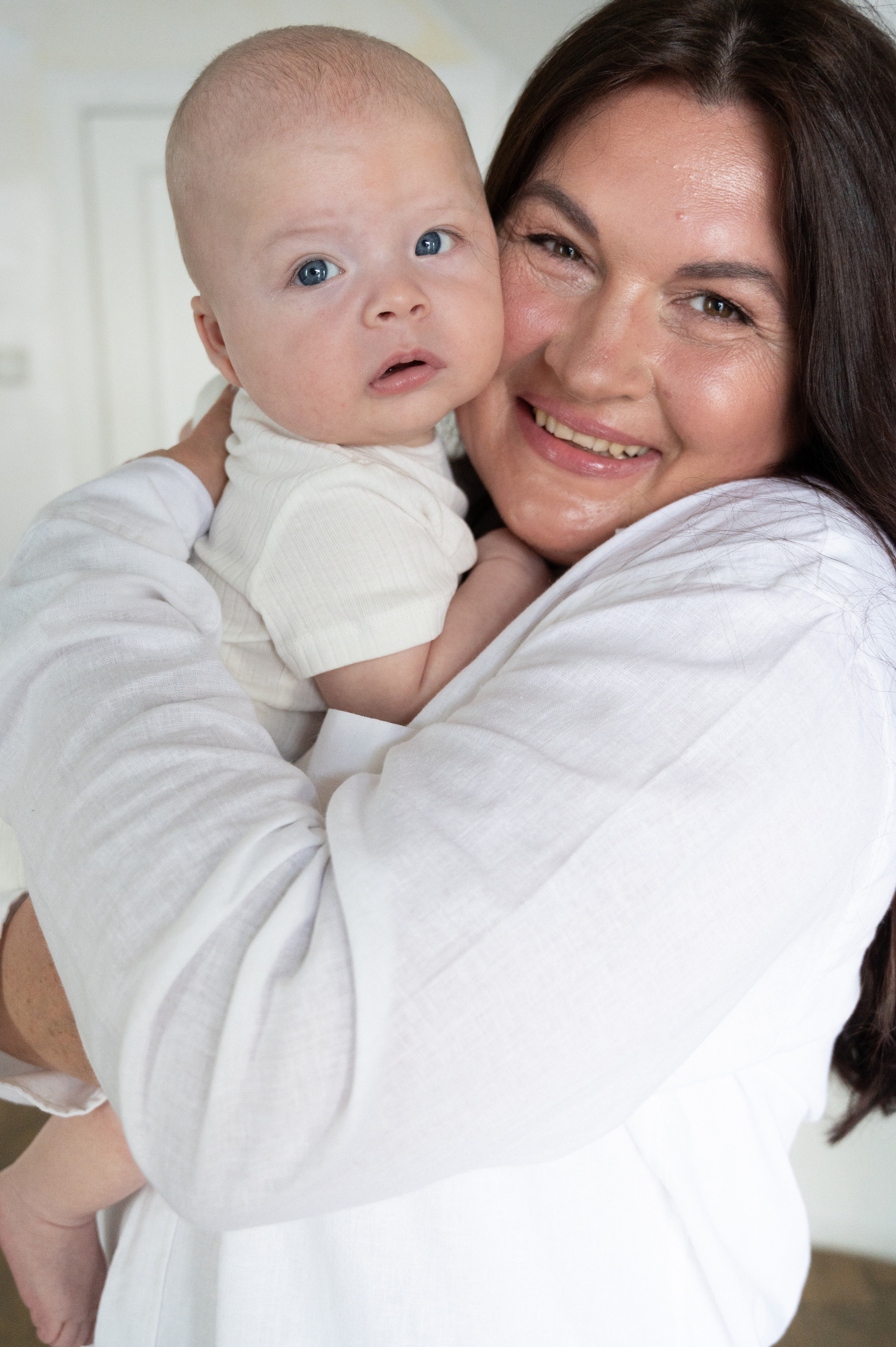 Фотосесьемка Евгении. Профессиональный фотограф беременности в СПБ. Стильные фотосессии беременности в стиле минимализм и классическая фотография