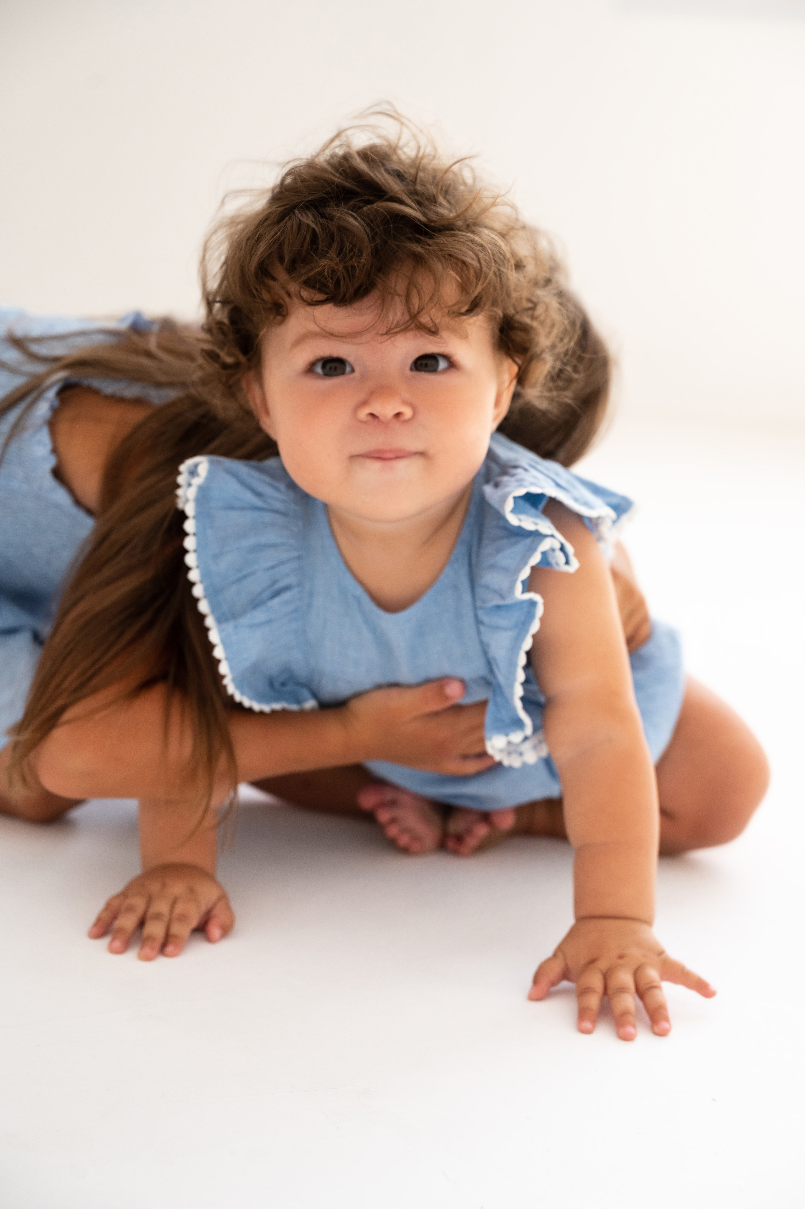 Варя. Профессиональный фотограф беременности в СПБ. Стильные фотосессии беременности в стиле минимализм и классическая фотография