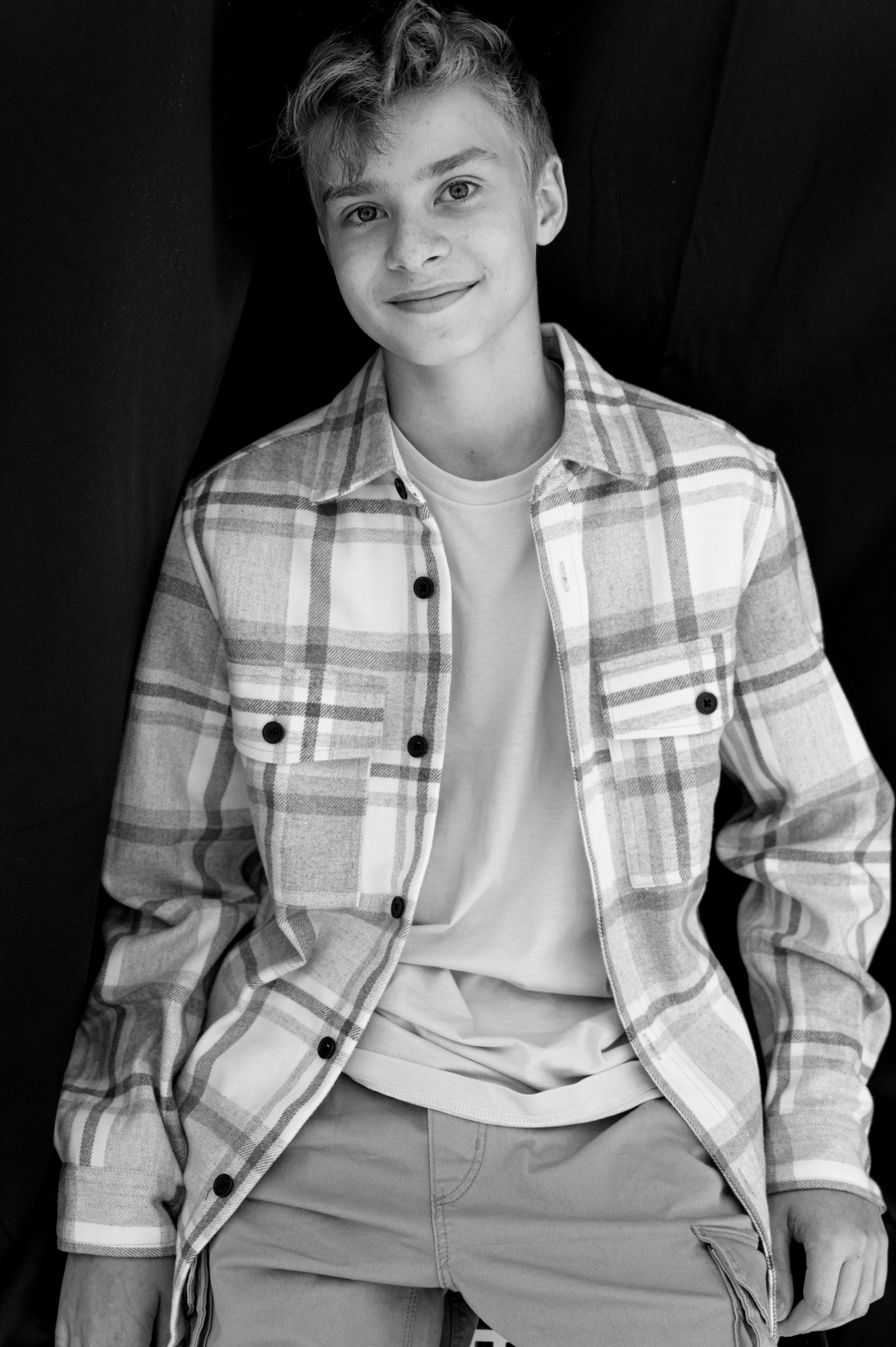 Оленька. Профессиональный фотограф беременности в СПБ. Стильные фотосессии беременности в стиле минимализм и классическая фотография