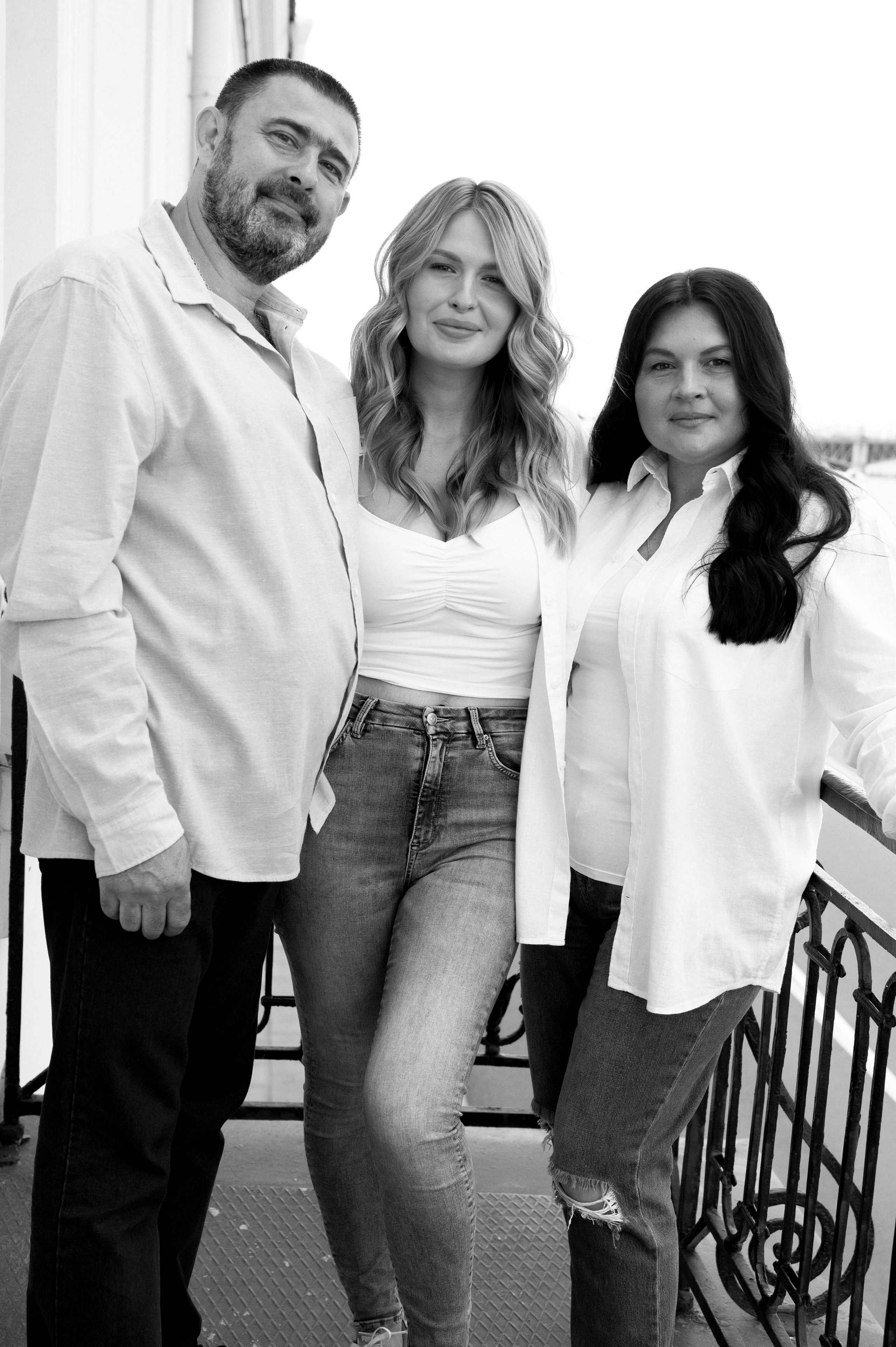 Фотосесьемка Евгении. Профессиональный фотограф беременности в СПБ. Стильные фотосессии беременности в стиле минимализм и классическая фотография