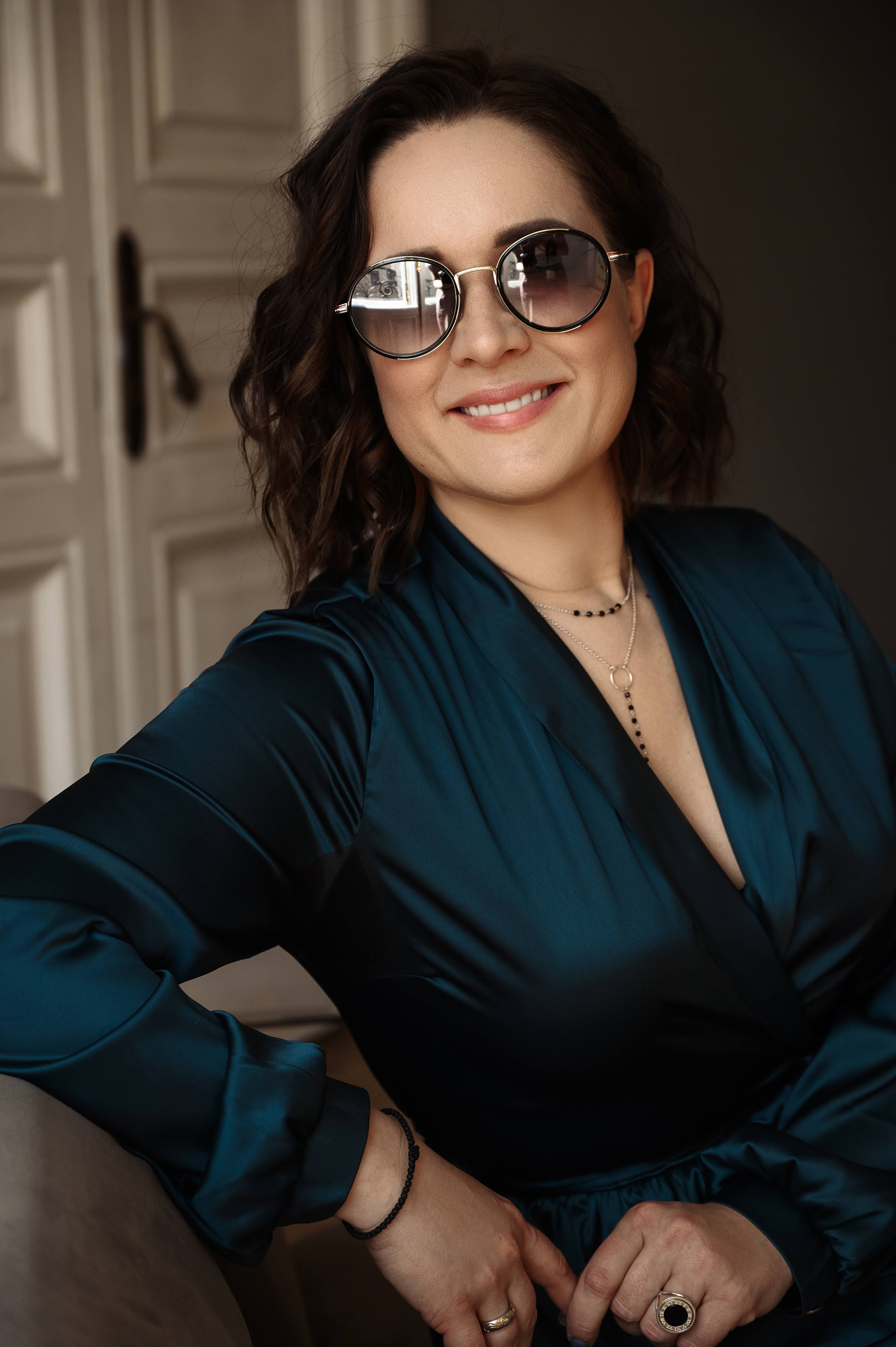 Лиза. Профессиональный фотограф беременности в СПБ. Стильные фотосессии беременности в стиле минимализм и классическая фотография