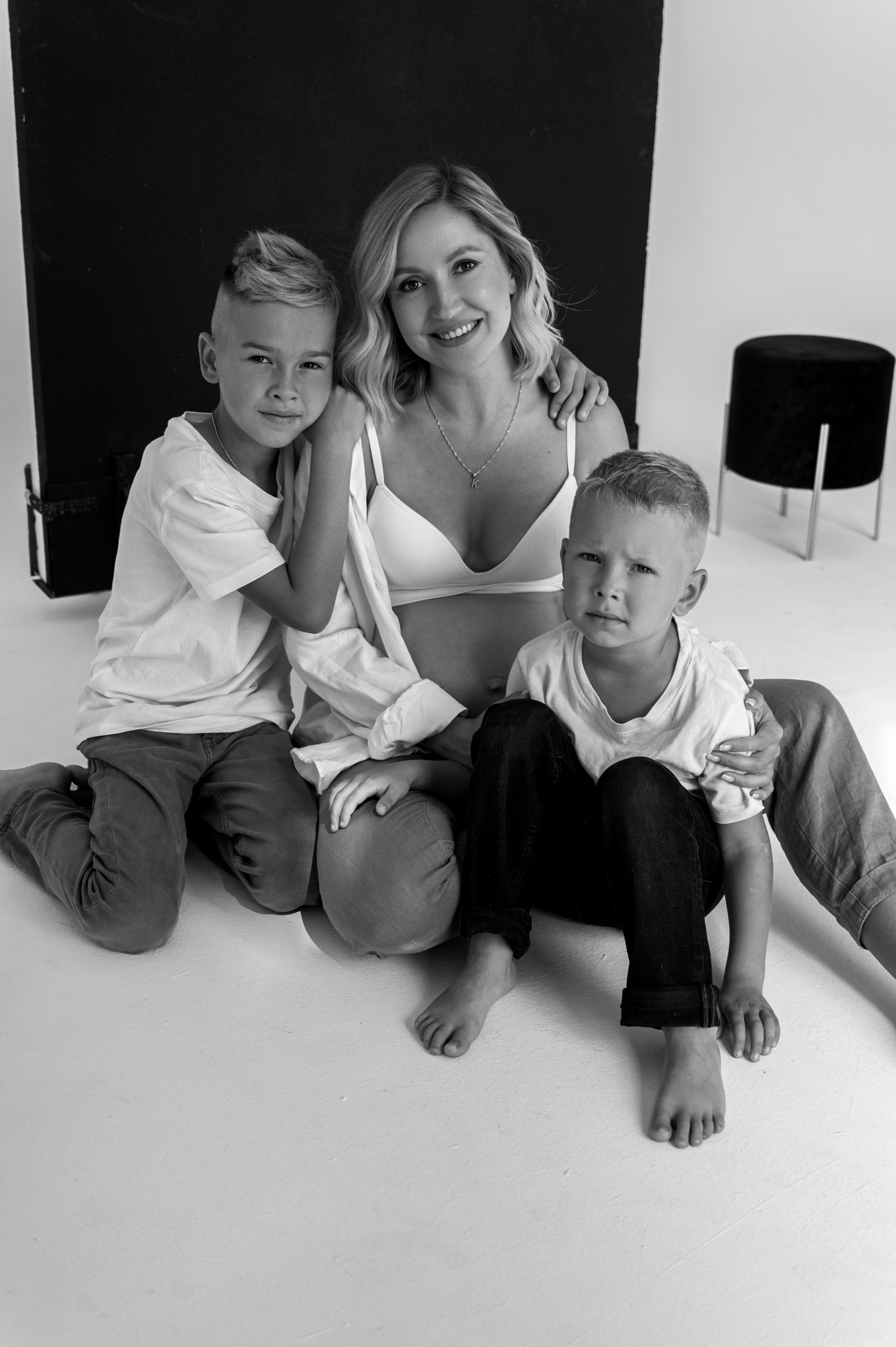 Екатерина. Профессиональный фотограф беременности в СПБ. Стильные фотосессии беременности в стиле минимализм и классическая фотография