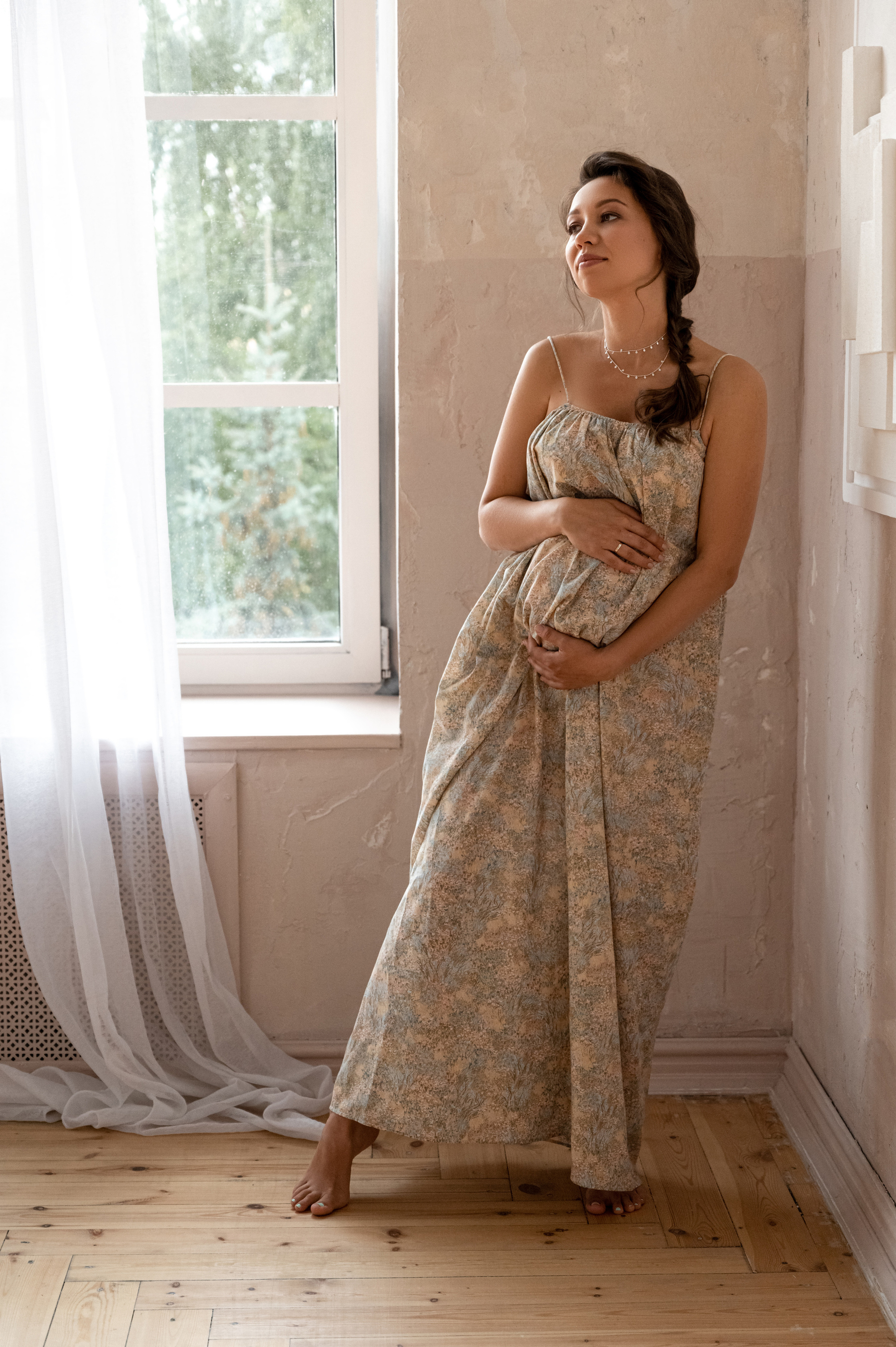 Анна. Профессиональный фотограф беременности в СПБ. Стильные фотосессии беременности в стиле минимализм и классическая фотография