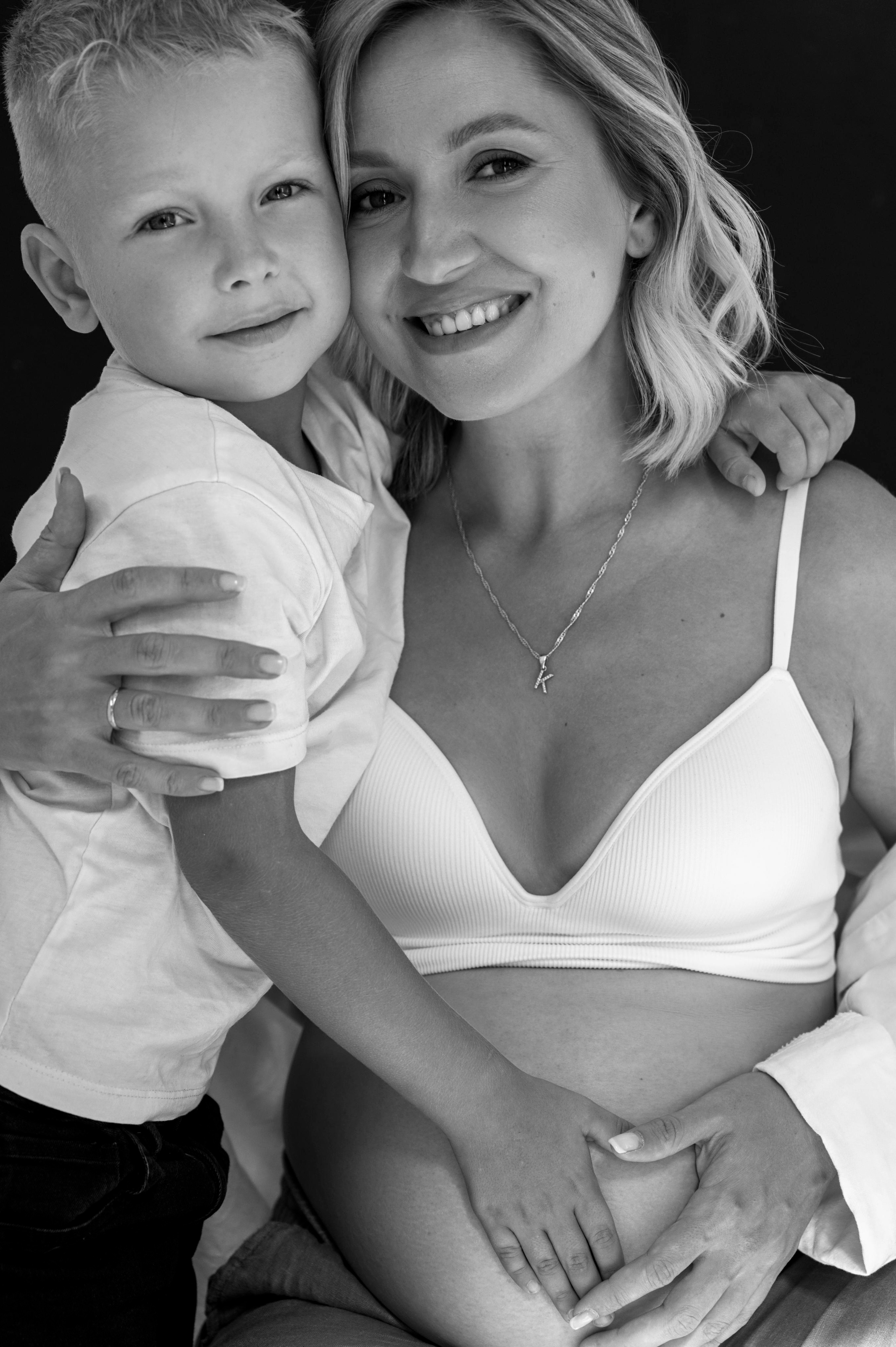 Екатерина. Профессиональный фотограф беременности в СПБ. Стильные фотосессии беременности в стиле минимализм и классическая фотография