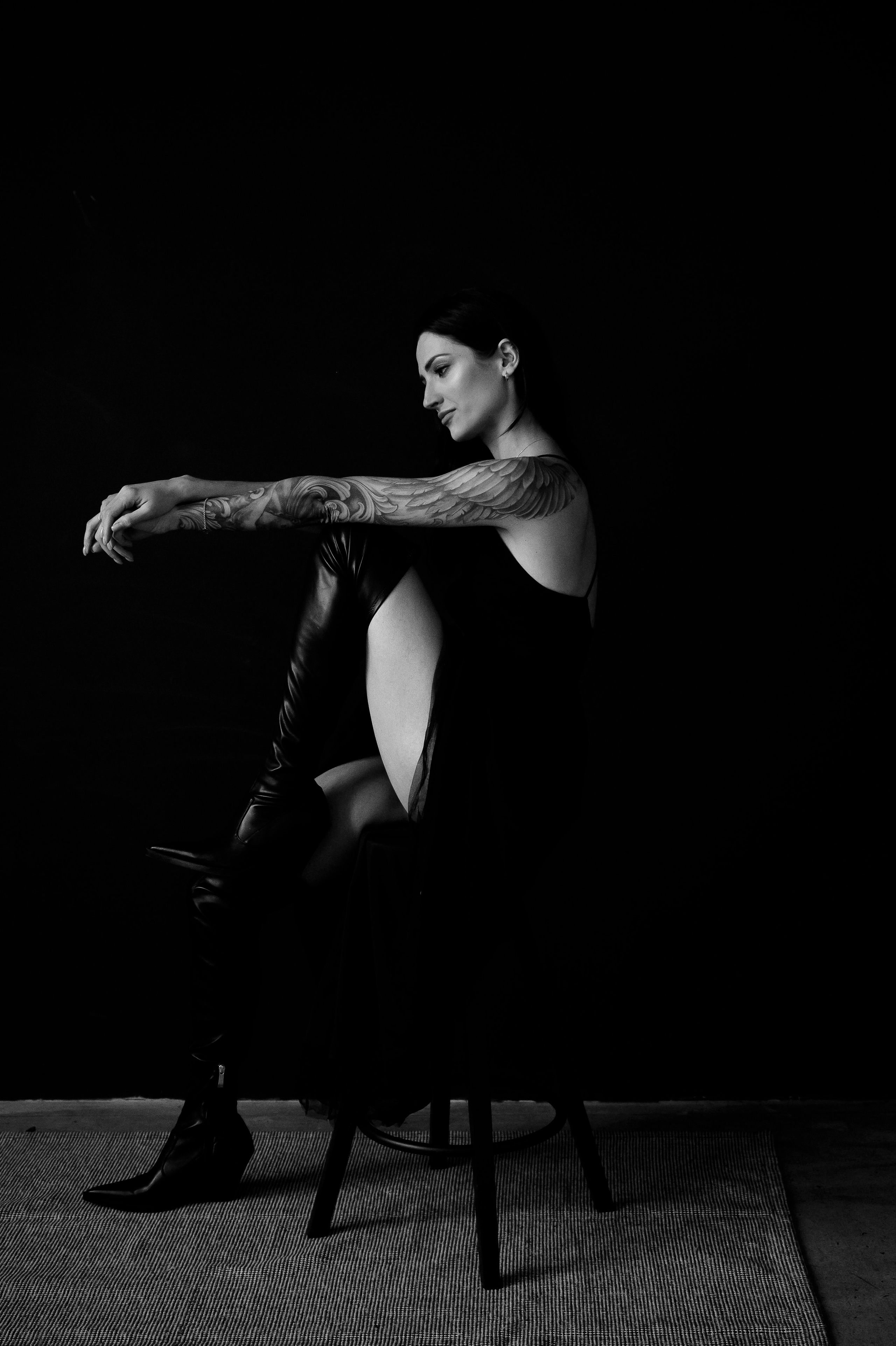 Марго. Профессиональный фотограф беременности в СПБ. Стильные фотосессии беременности в стиле минимализм и классическая фотография