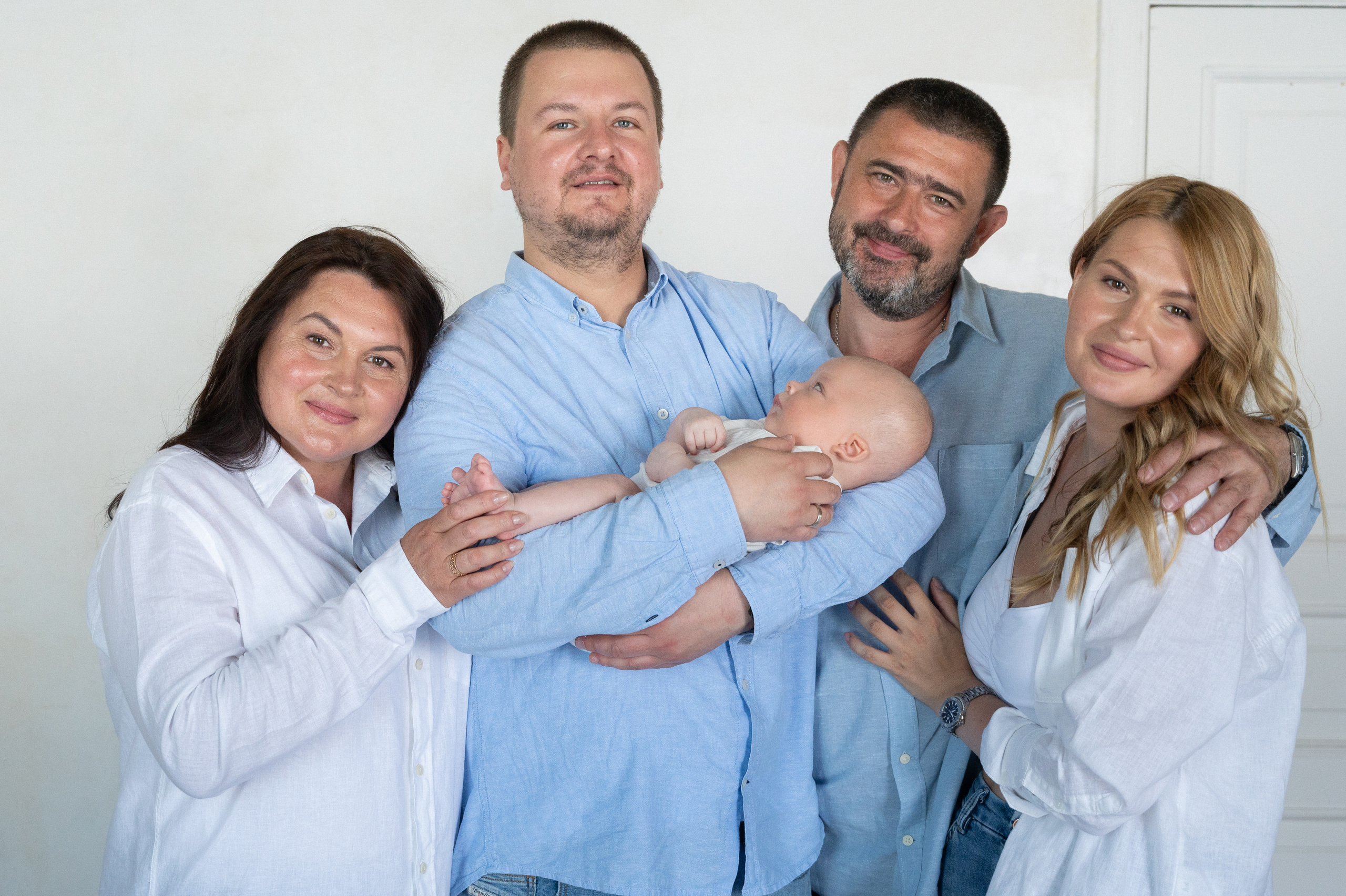 Фотосесьемка Евгении. Профессиональный фотограф беременности в СПБ. Стильные фотосессии беременности в стиле минимализм и классическая фотография