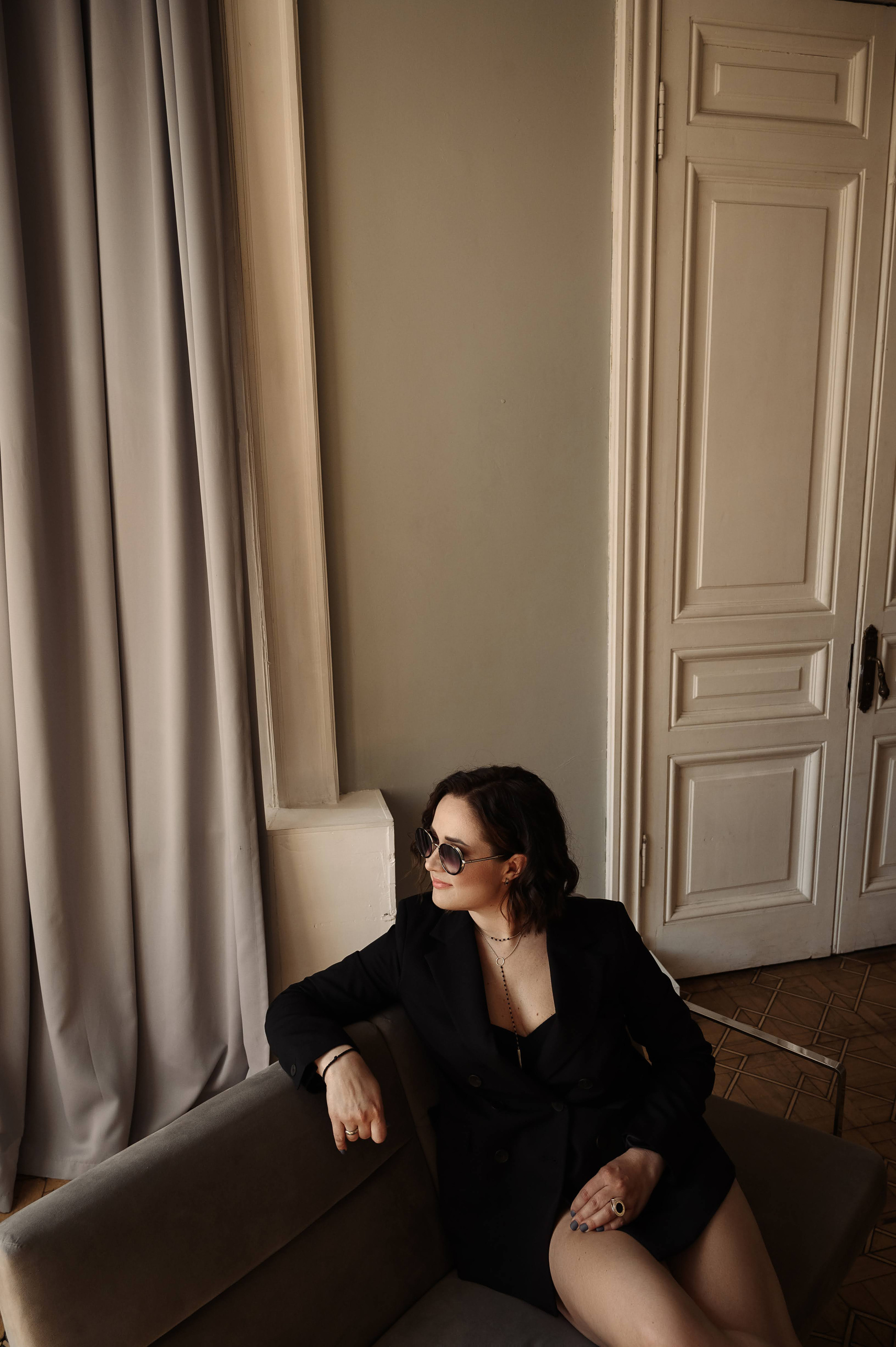 Лиза. Профессиональный фотограф беременности в СПБ. Стильные фотосессии беременности в стиле минимализм и классическая фотография