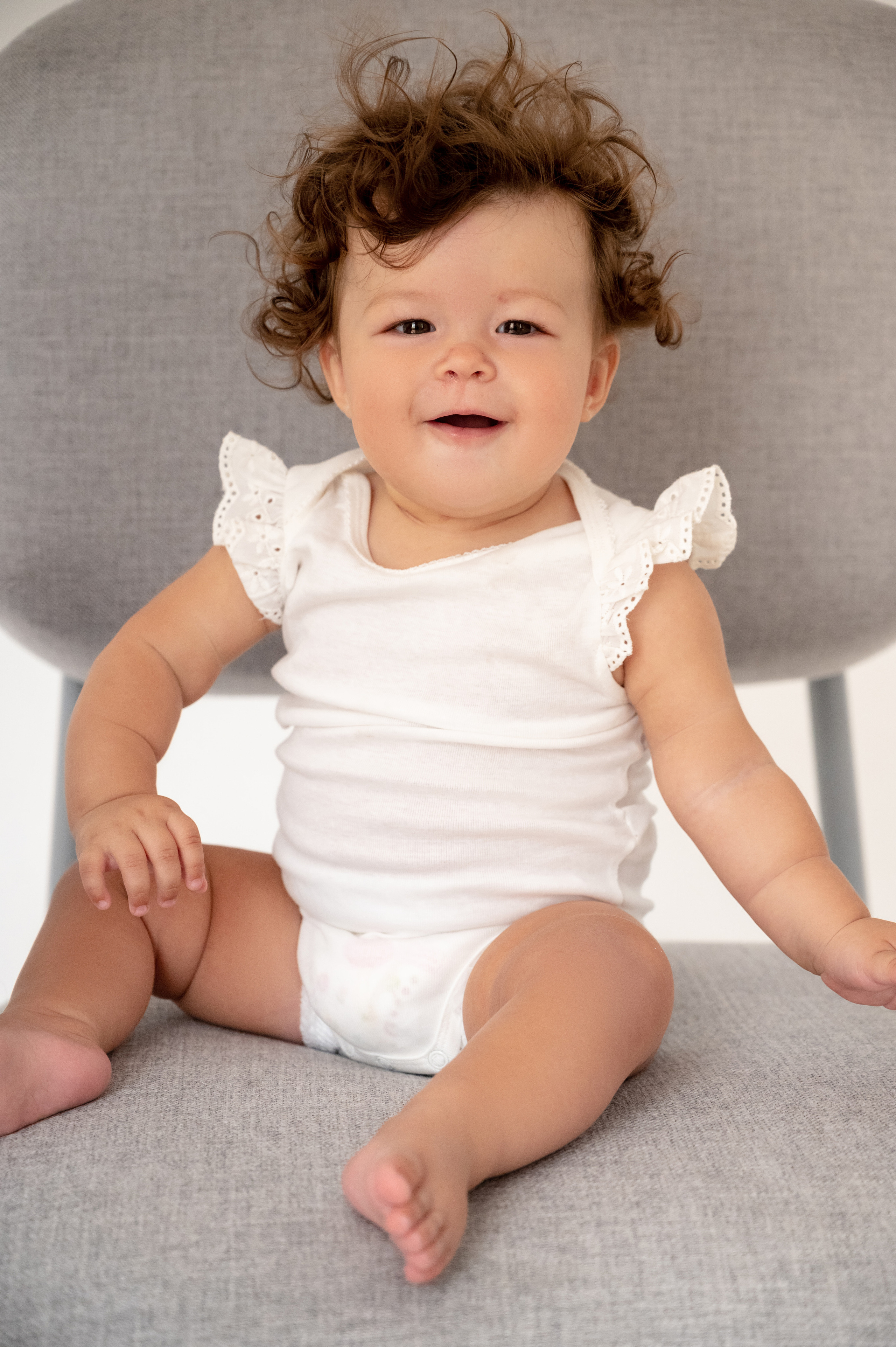 Варя. Профессиональный фотограф беременности в СПБ. Стильные фотосессии беременности в стиле минимализм и классическая фотография