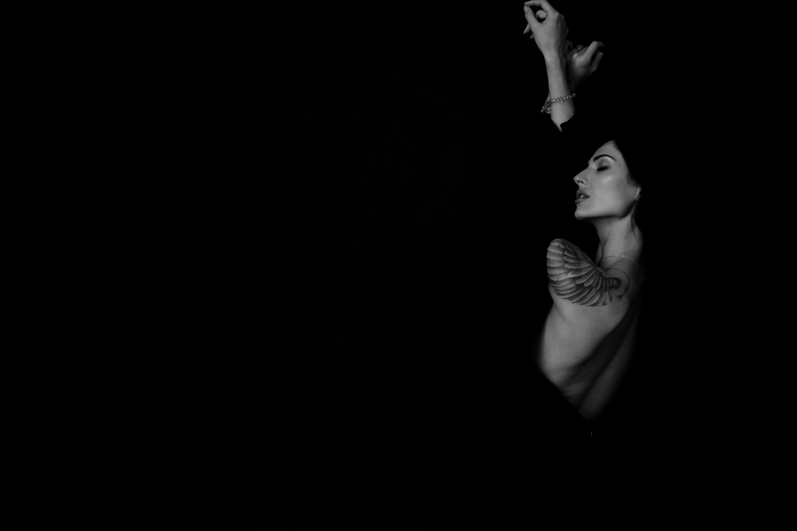 Марго. Профессиональный фотограф беременности в СПБ. Стильные фотосессии беременности в стиле минимализм и классическая фотография