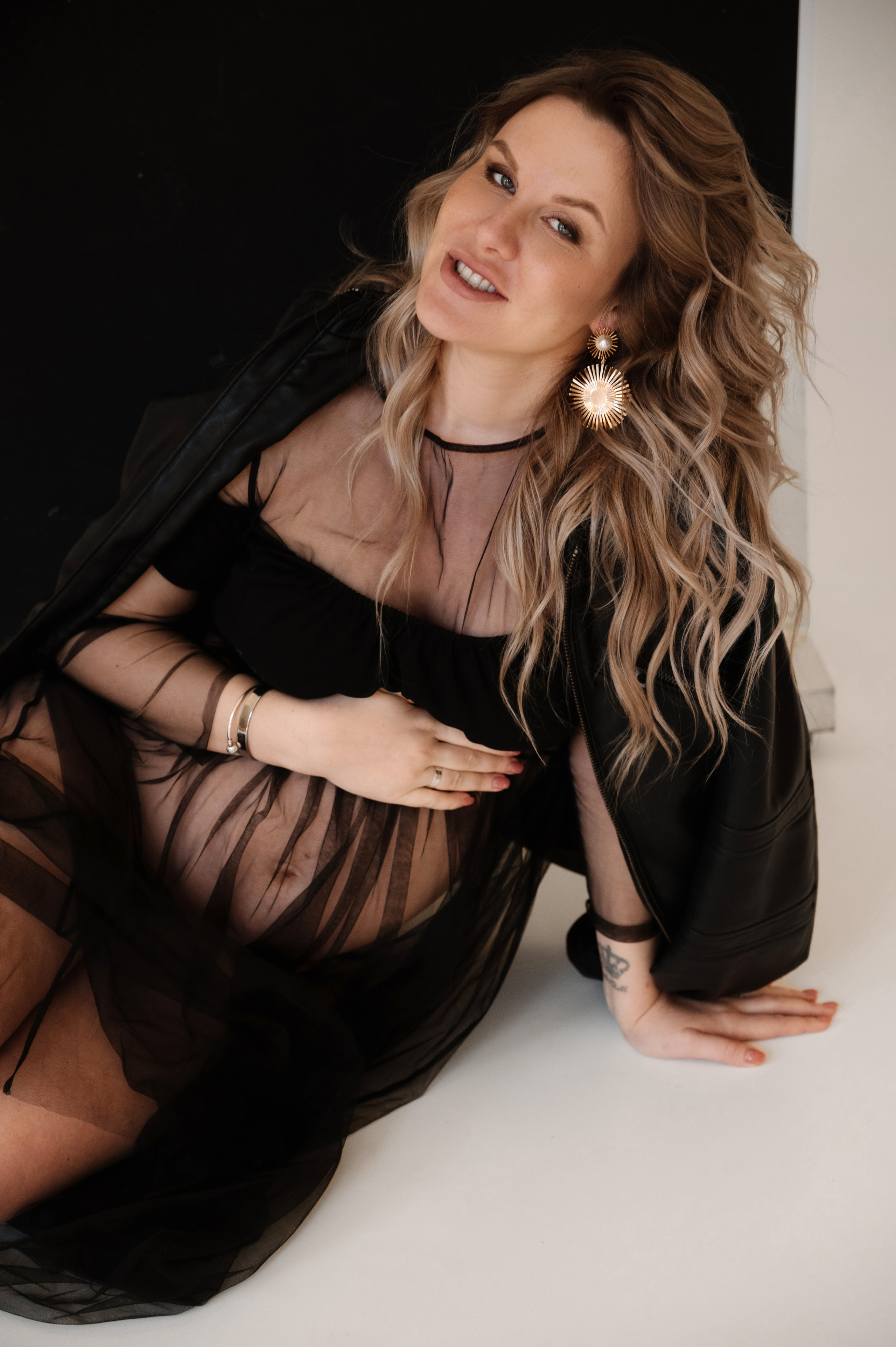 Наталья. Профессиональный фотограф беременности в СПБ. Стильные фотосессии беременности в стиле минимализм и классическая фотография