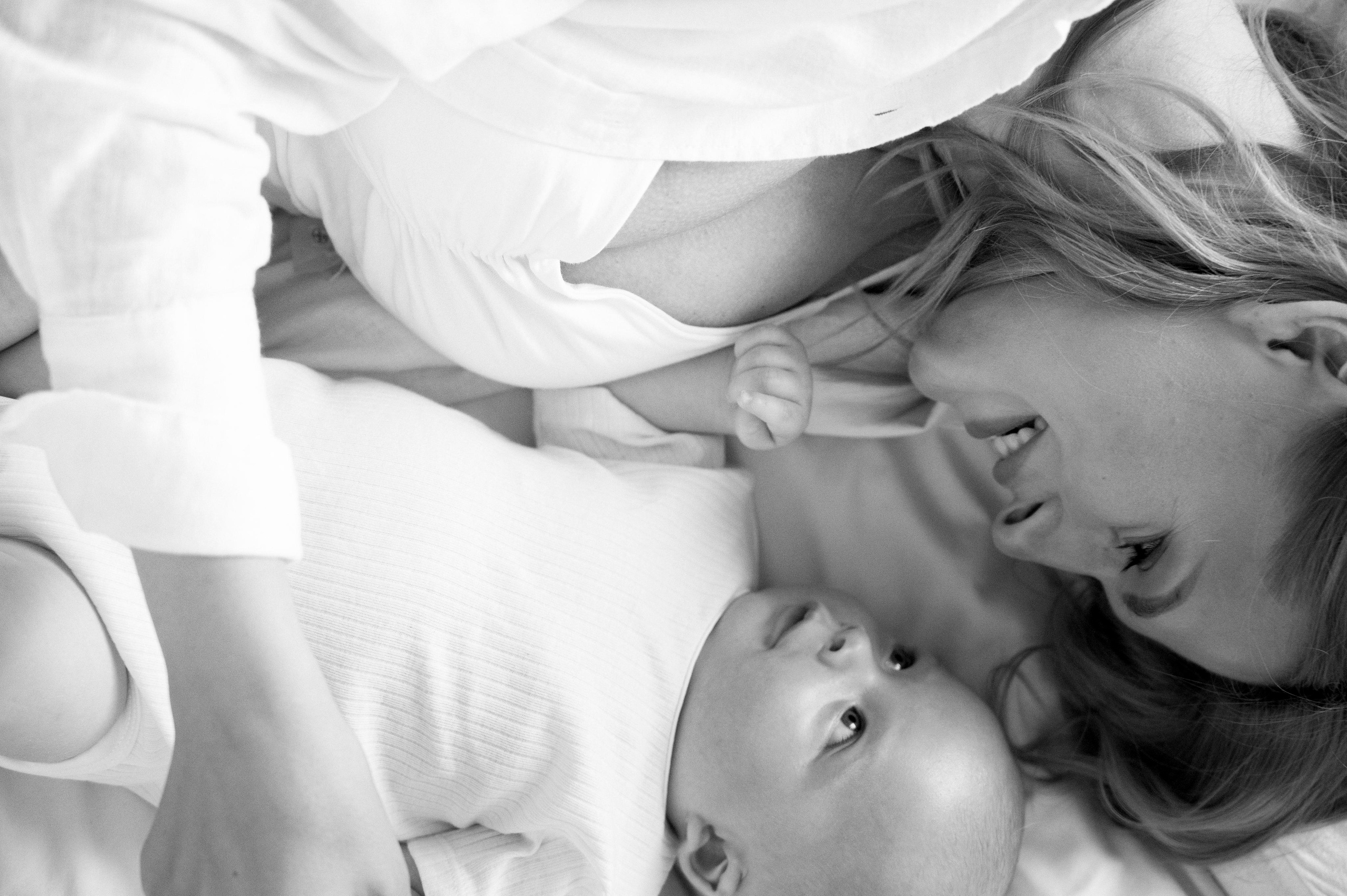 Фотосесьемка Евгении. Профессиональный фотограф беременности в СПБ. Стильные фотосессии беременности в стиле минимализм и классическая фотография