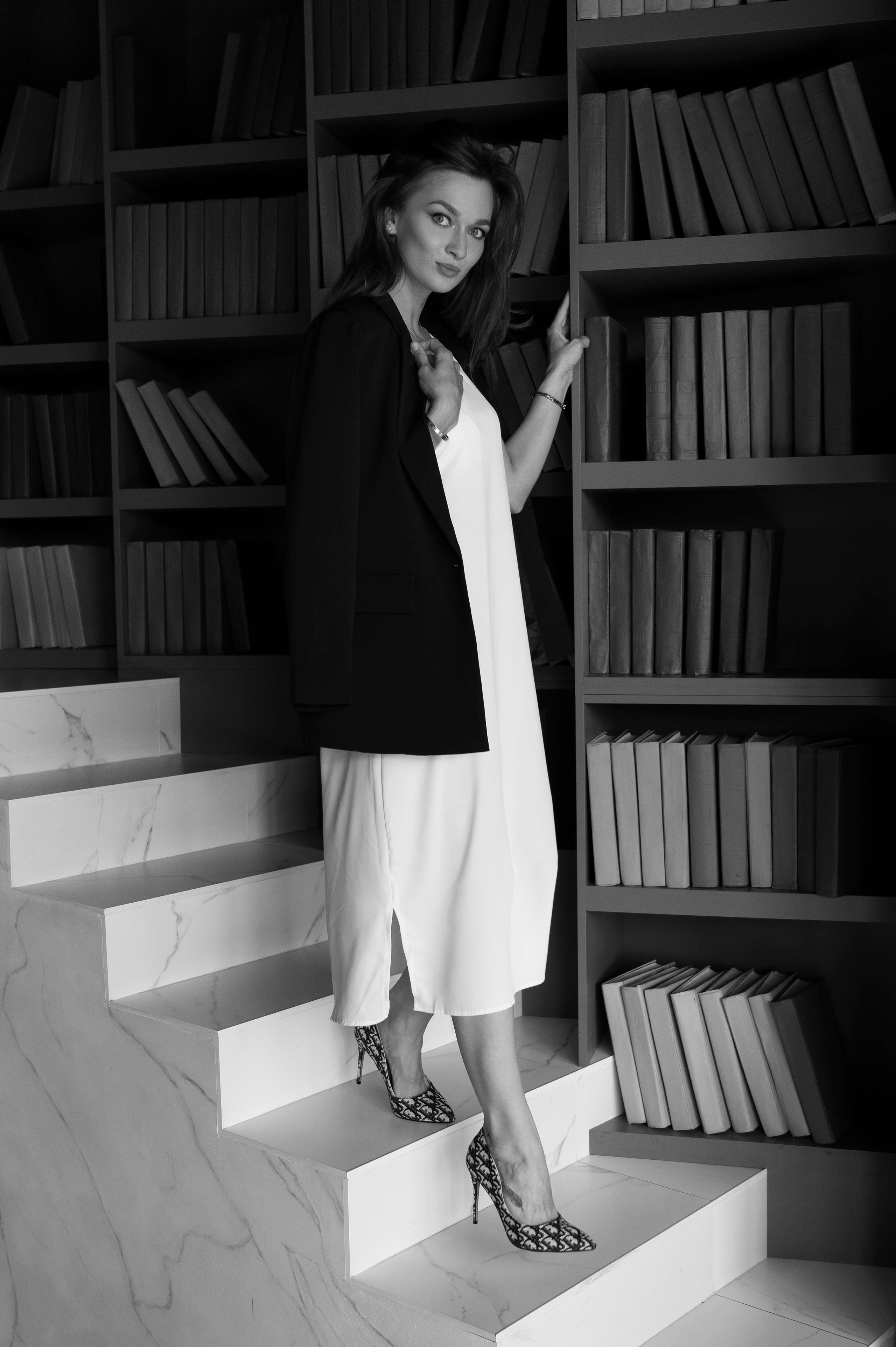 Ксения. Профессиональный фотограф беременности в СПБ. Стильные фотосессии беременности в стиле минимализм и классическая фотография