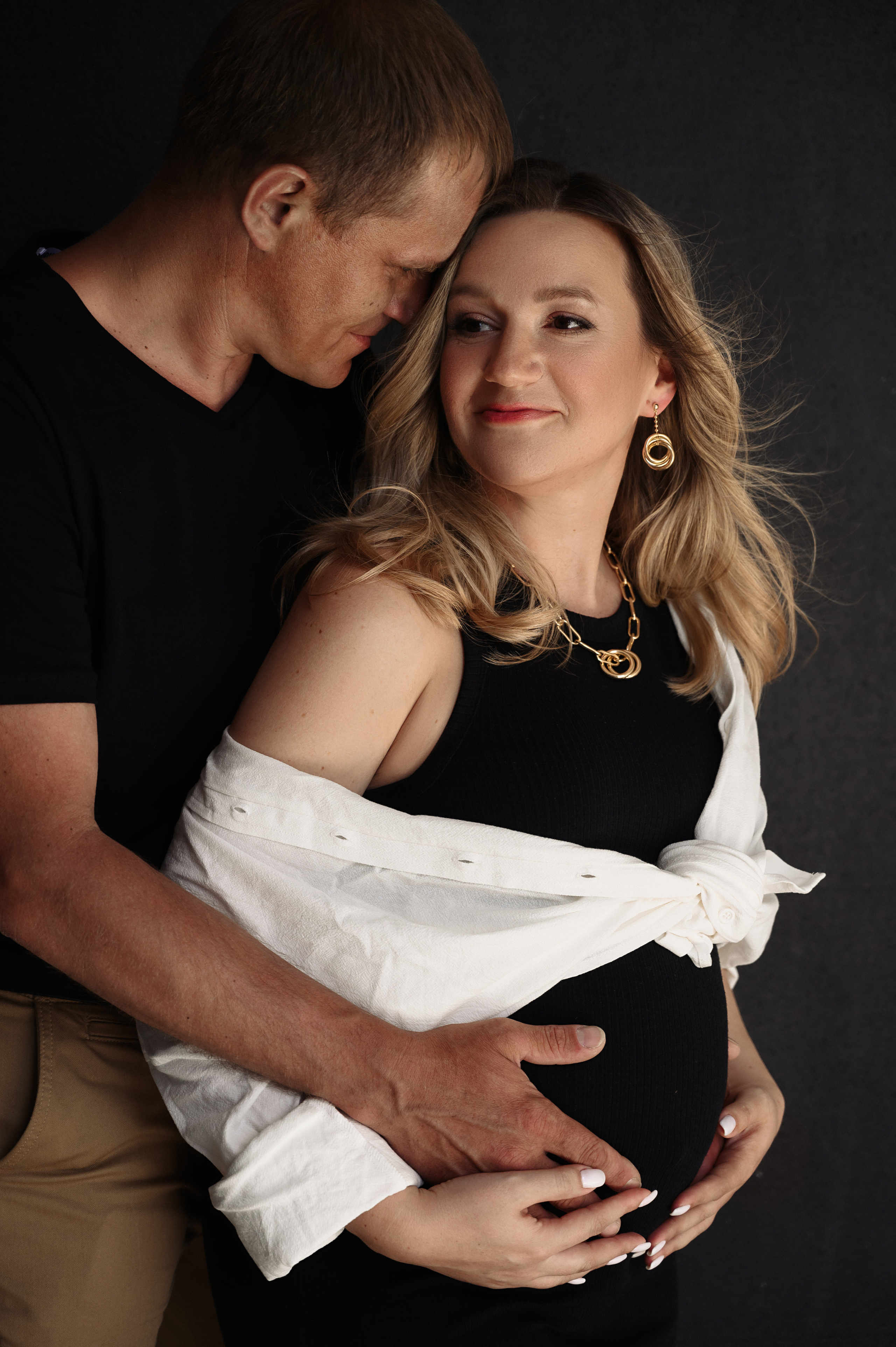 Светлана. Профессиональный фотограф беременности в СПБ. Стильные фотосессии беременности в стиле минимализм и классическая фотография